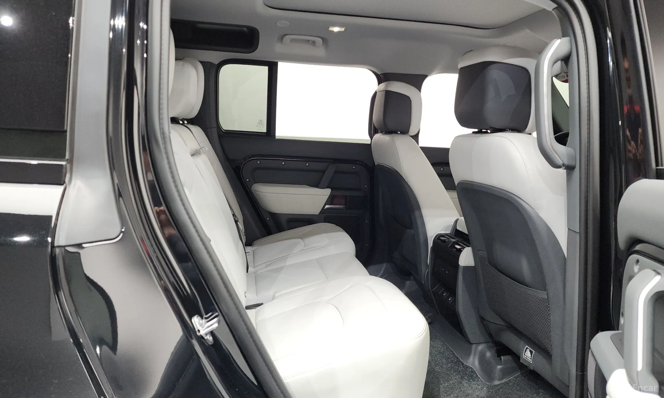 Land Rover Defender (L663) превью 12