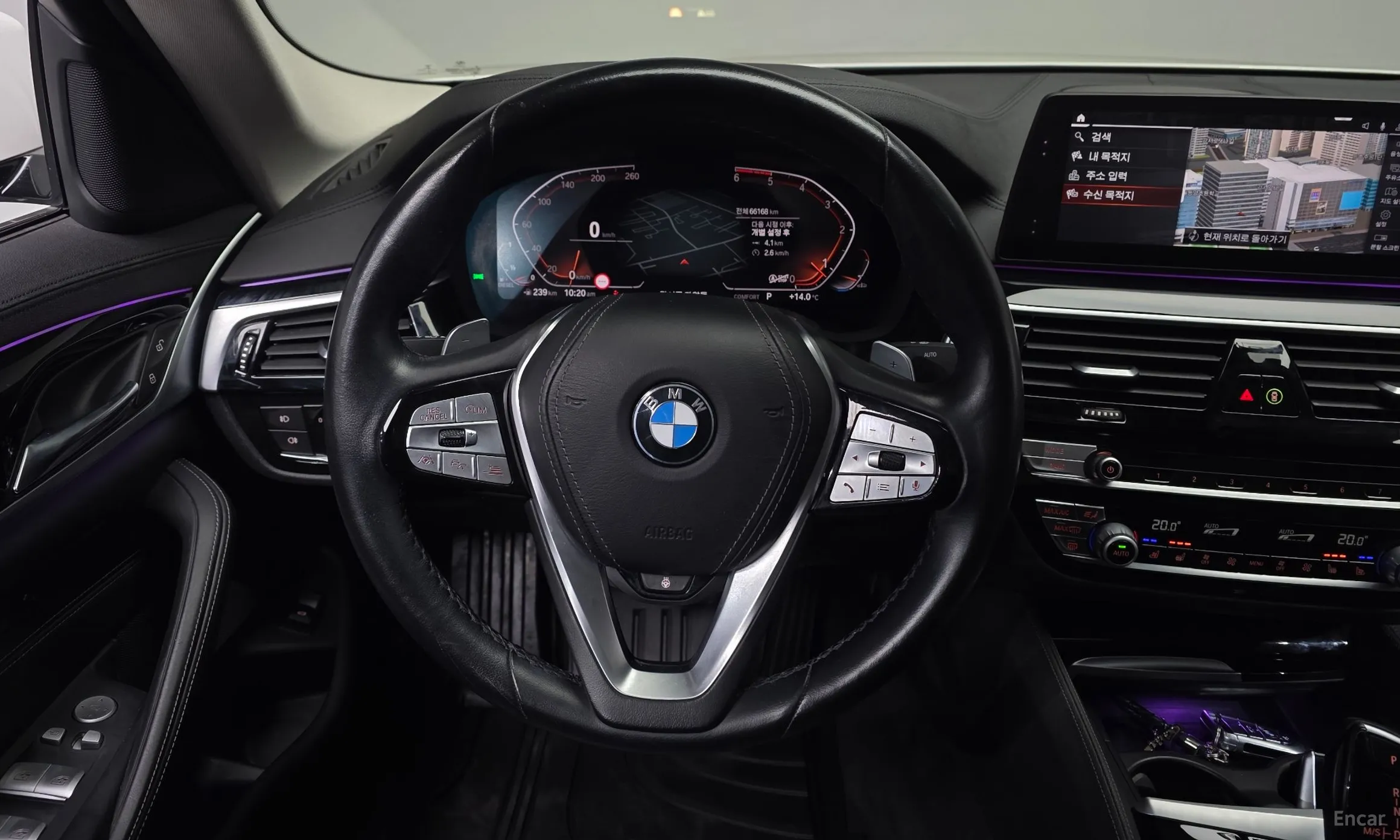 BMW 5 Series (G30) превью 13
