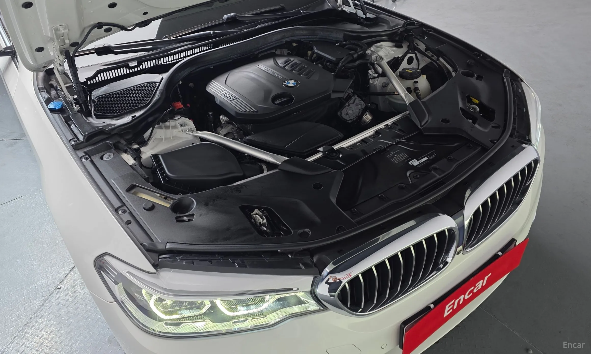 BMW 5 Series (G30) превью 6