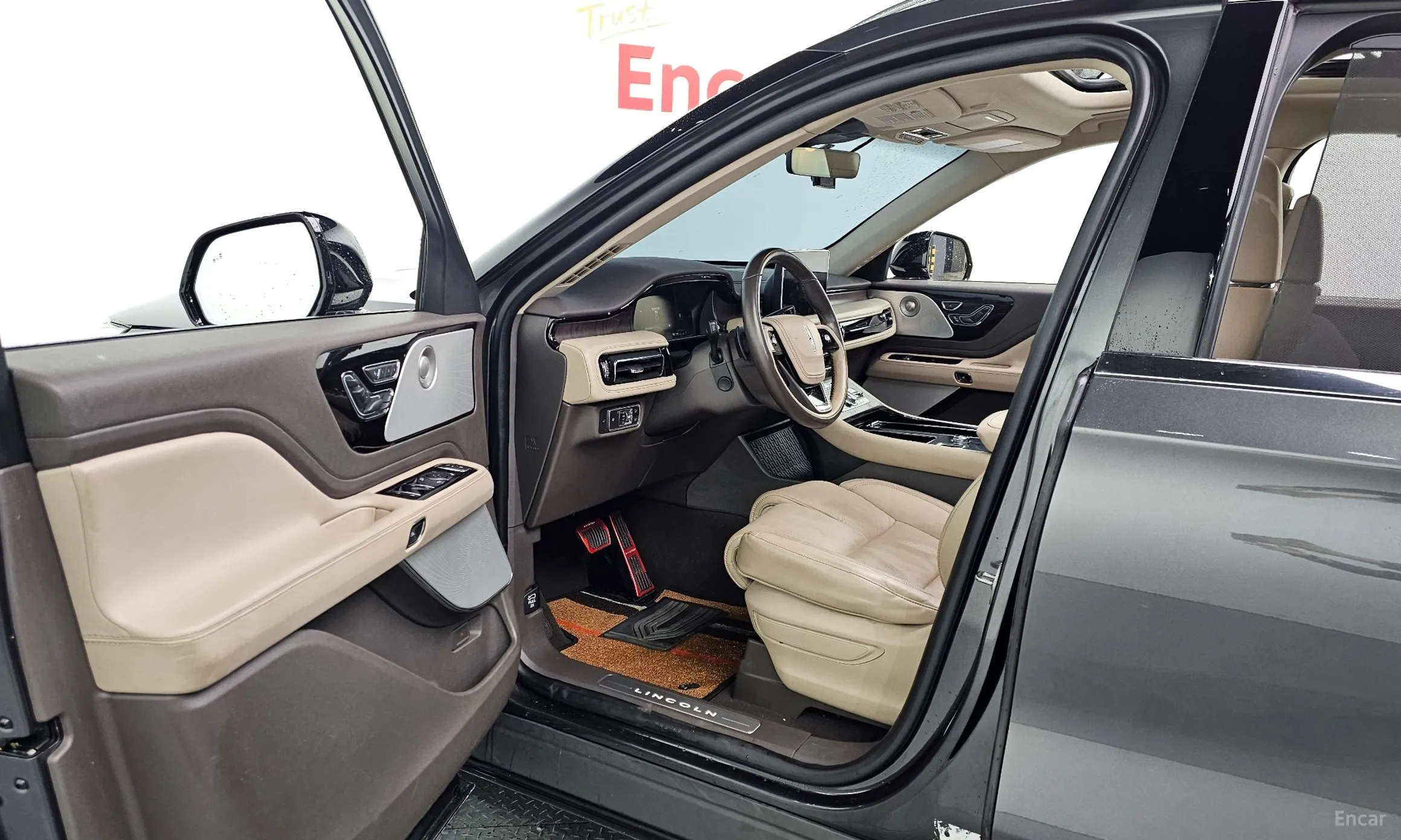 Lincoln Aviator 2nd Generation превью 10
