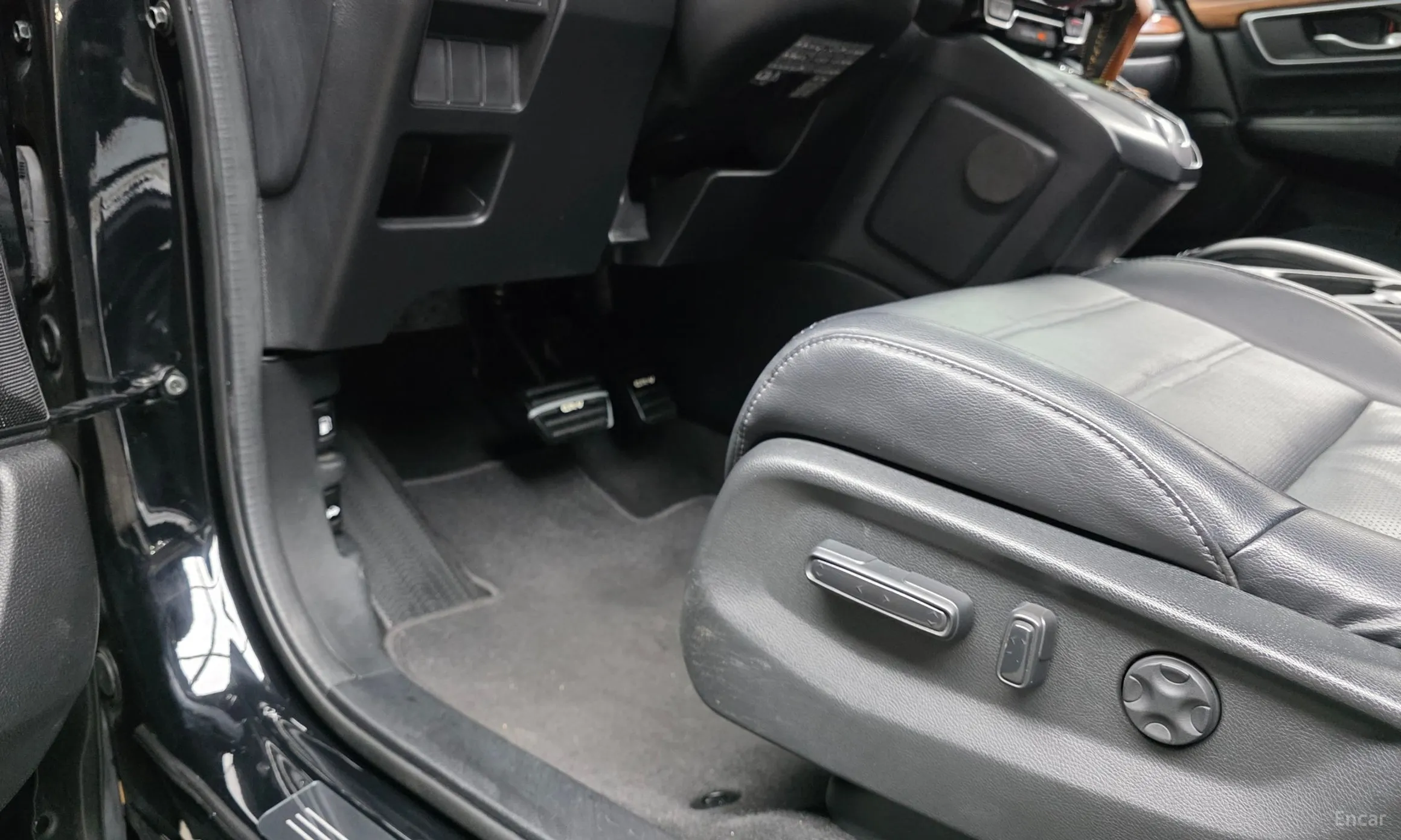 Honda CR-V 5th generation превью 17