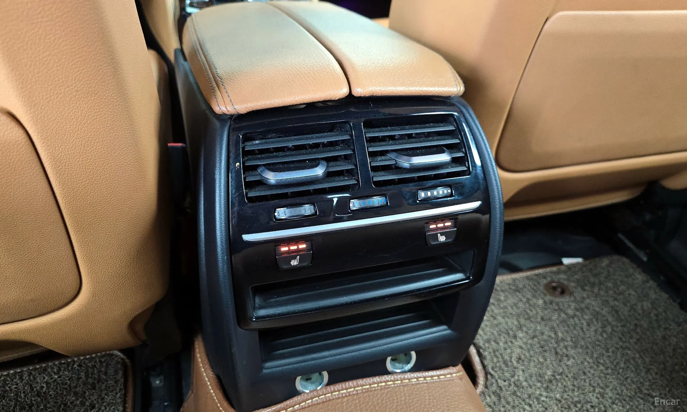 BMW 5 Series (G30) превью 17