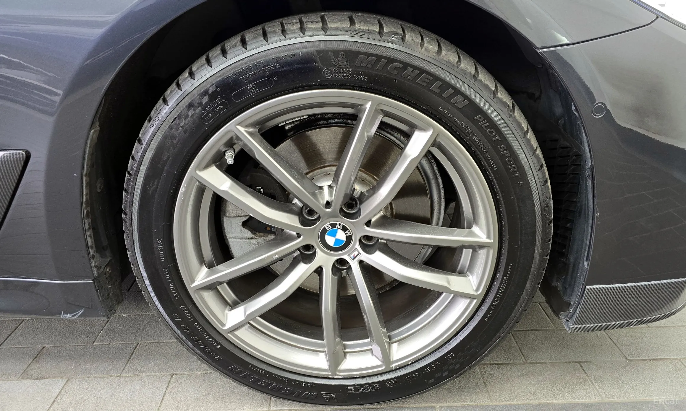 BMW 5 Series (G30) превью 5