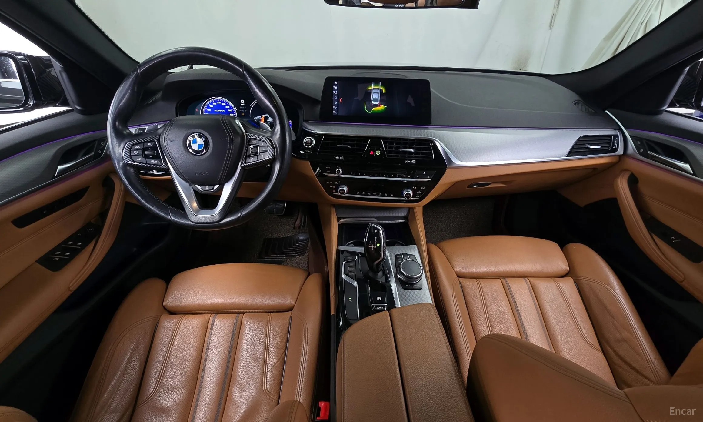 BMW 5 Series (G30) превью 7
