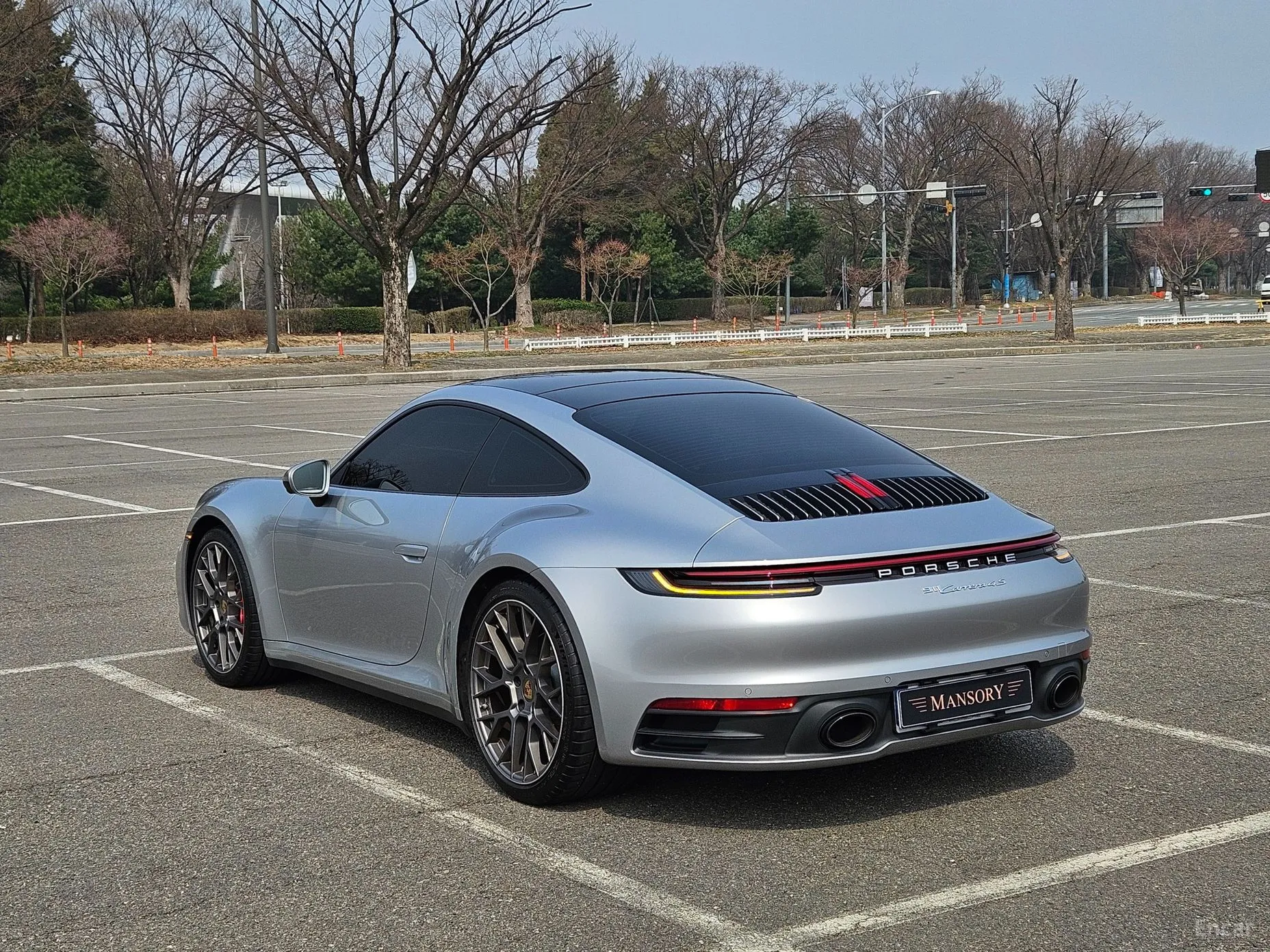 Porsche 911 (992)