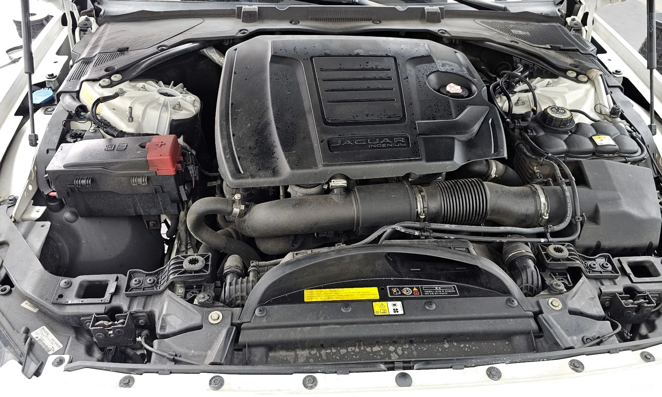 Jaguar XF (x260) превью 6
