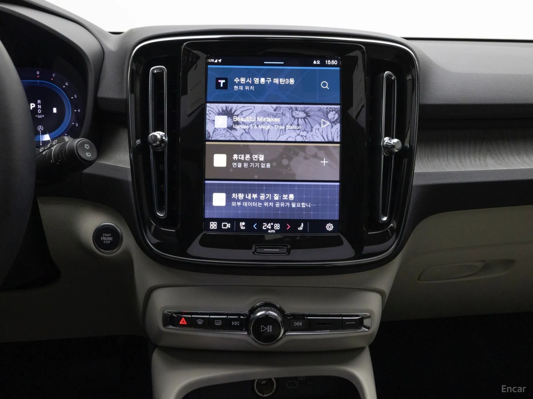 Volvo XC40 превью 10