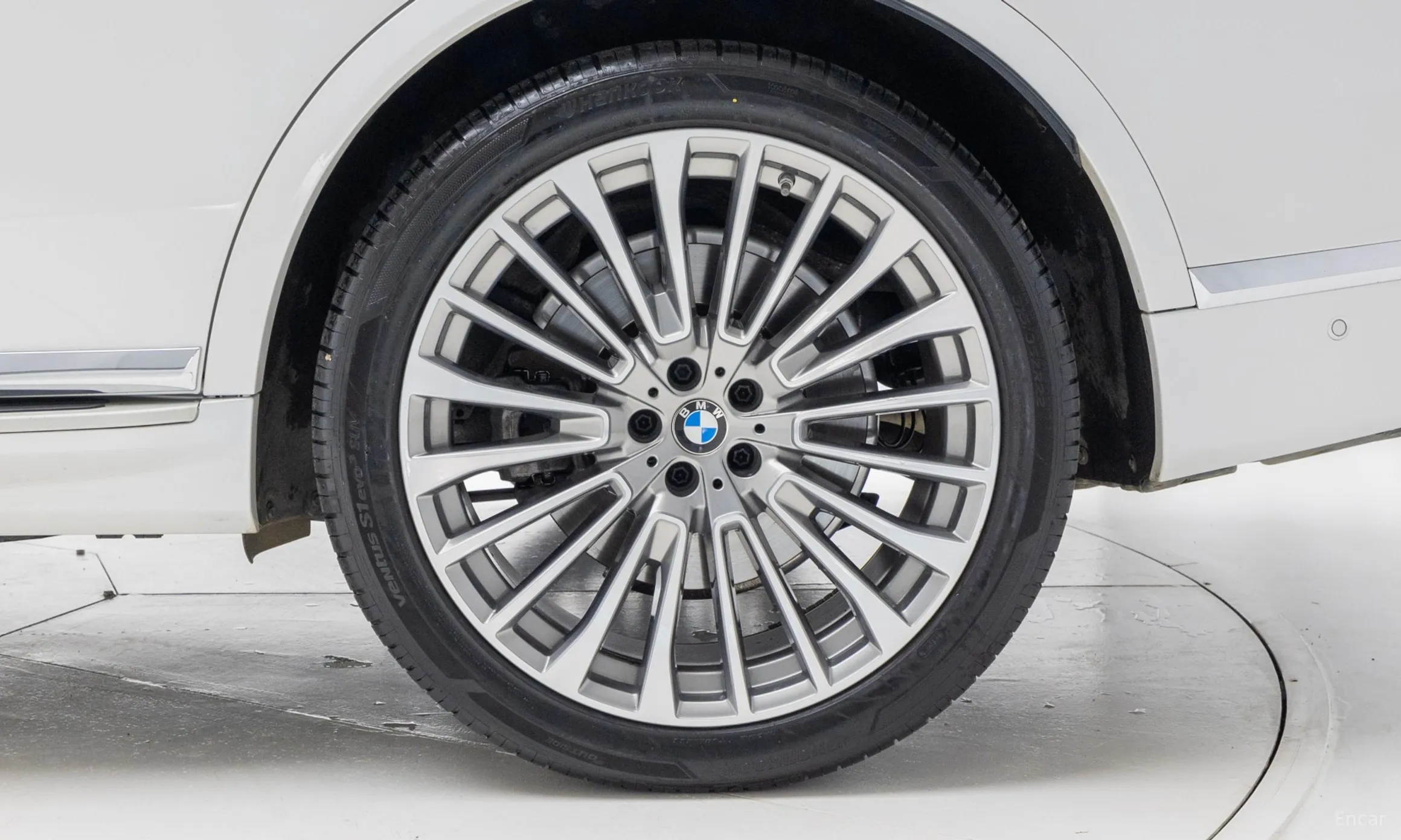 BMW X7 (G07) превью 5