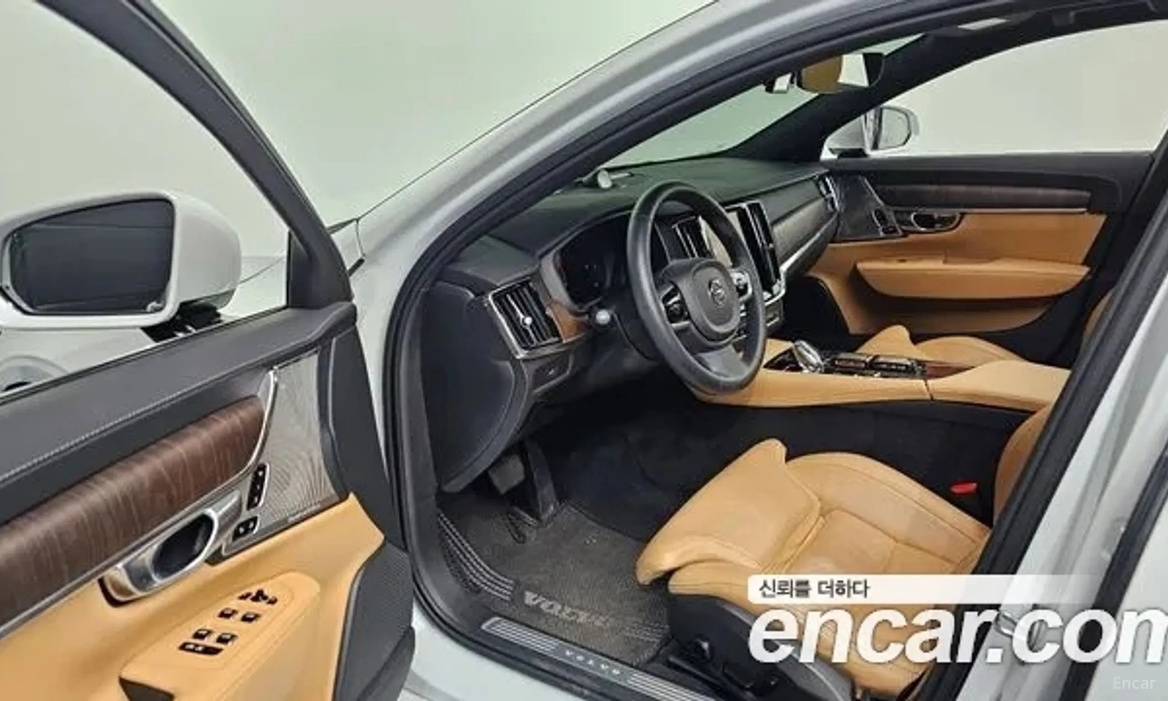 Volvo S90 превью 10