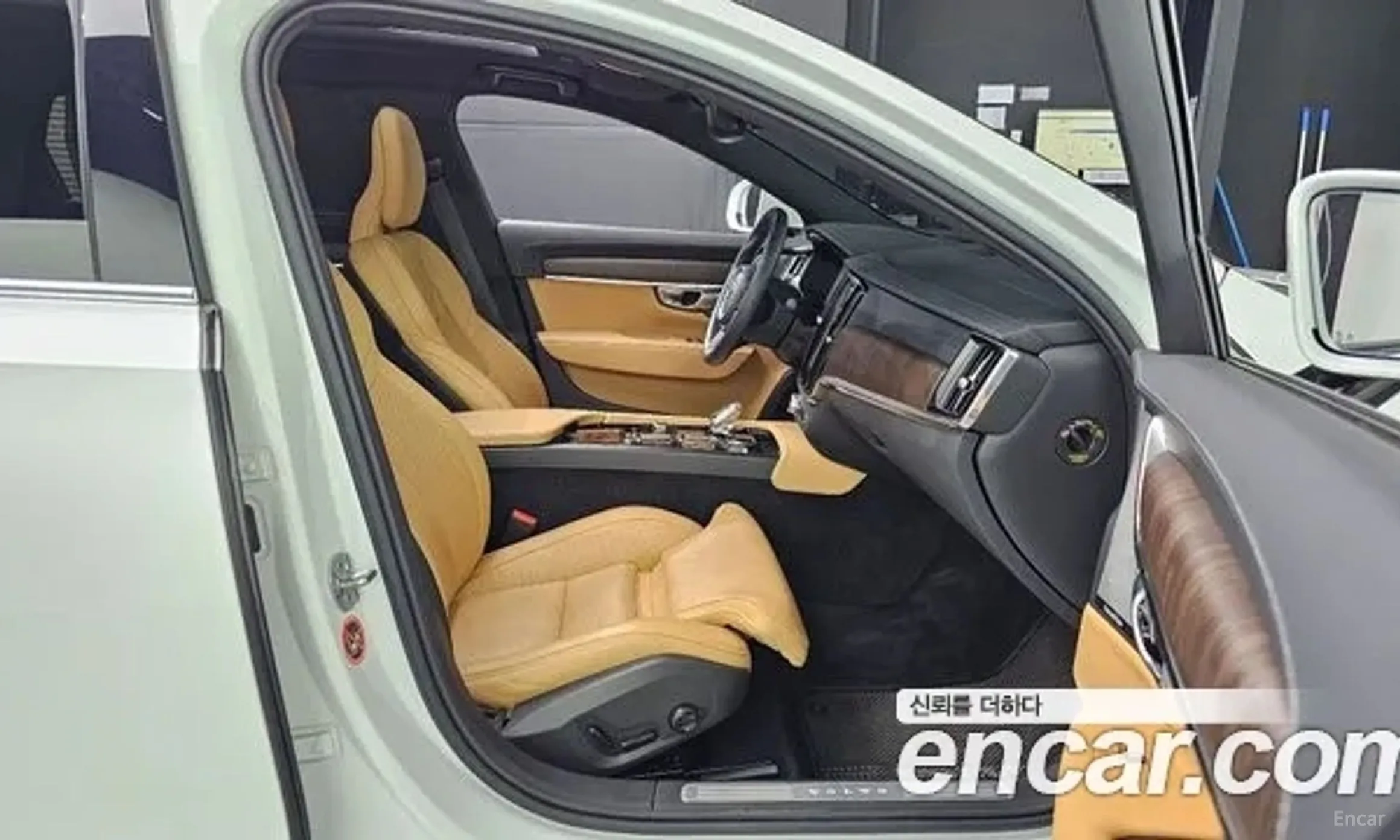 Volvo S90 превью 12