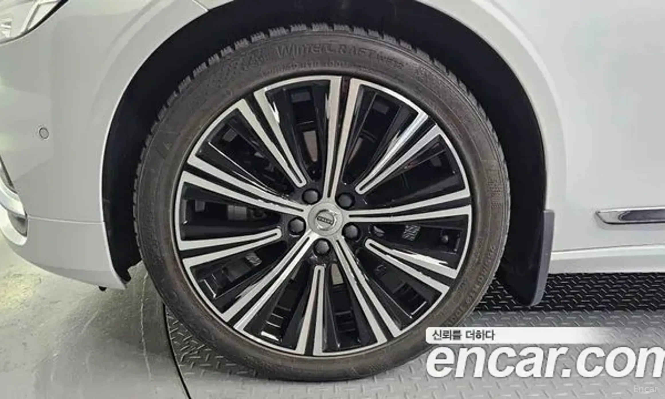 Volvo S90 превью 5