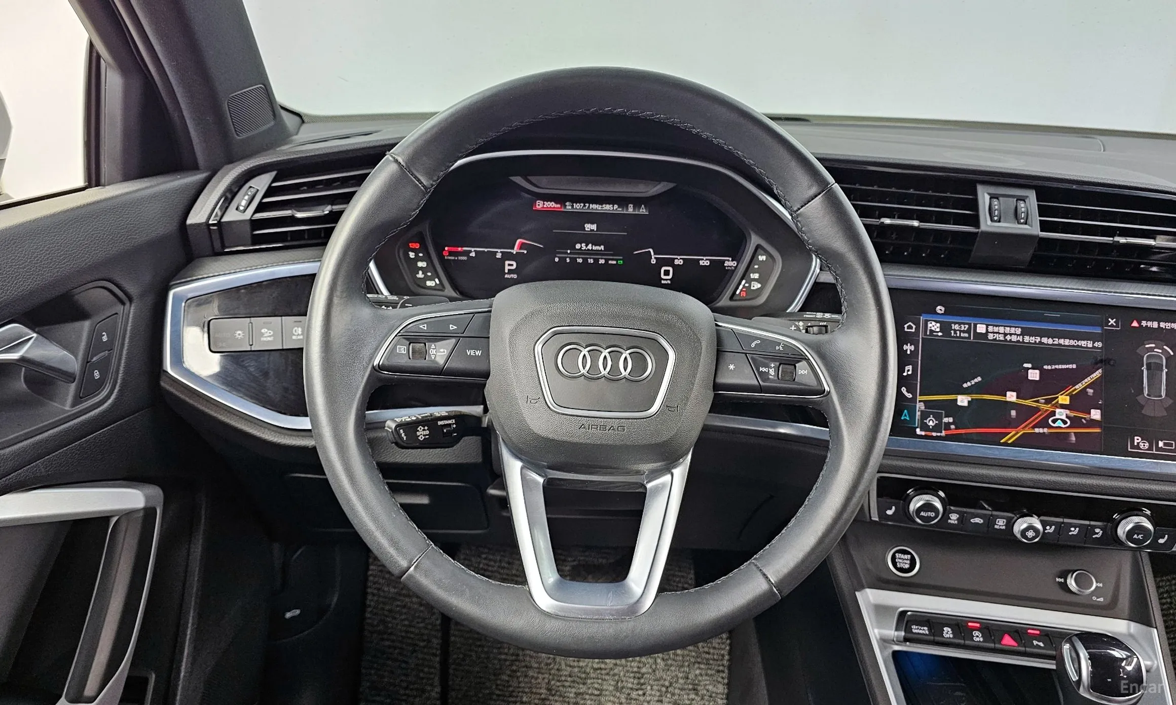 Audi Q3 (F3) превью 13