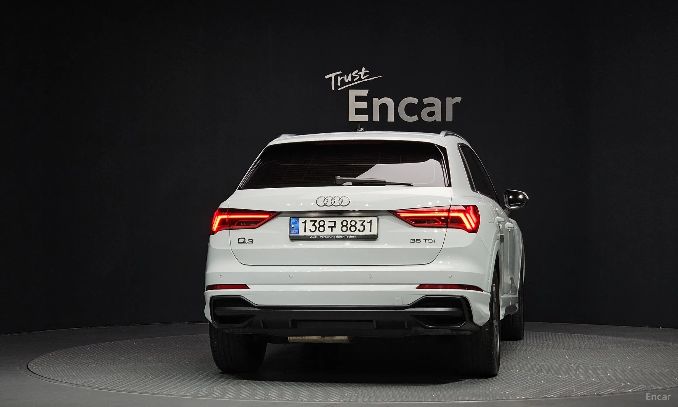 Audi Q3 (F3) превью 4
