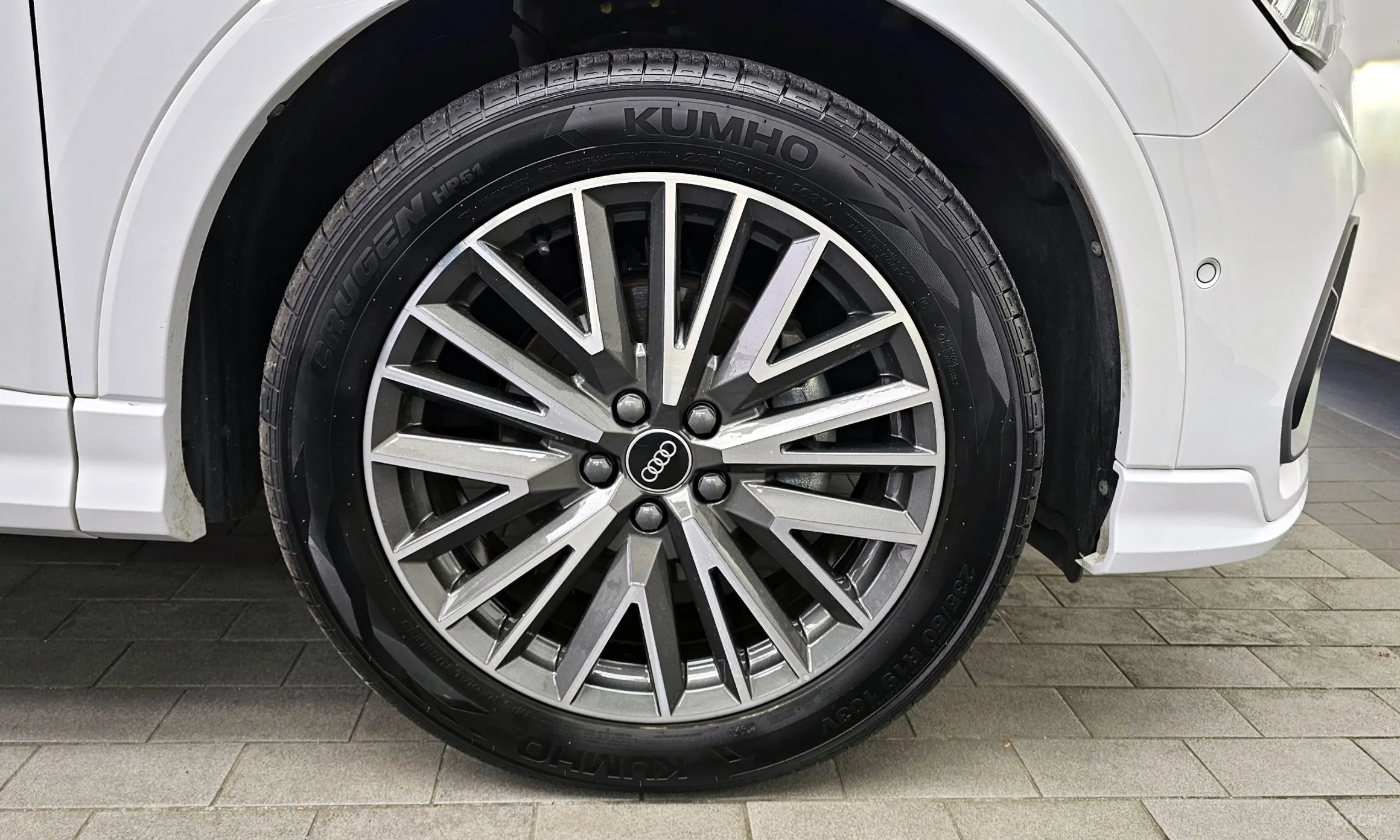 Audi Q3 (F3) превью 5