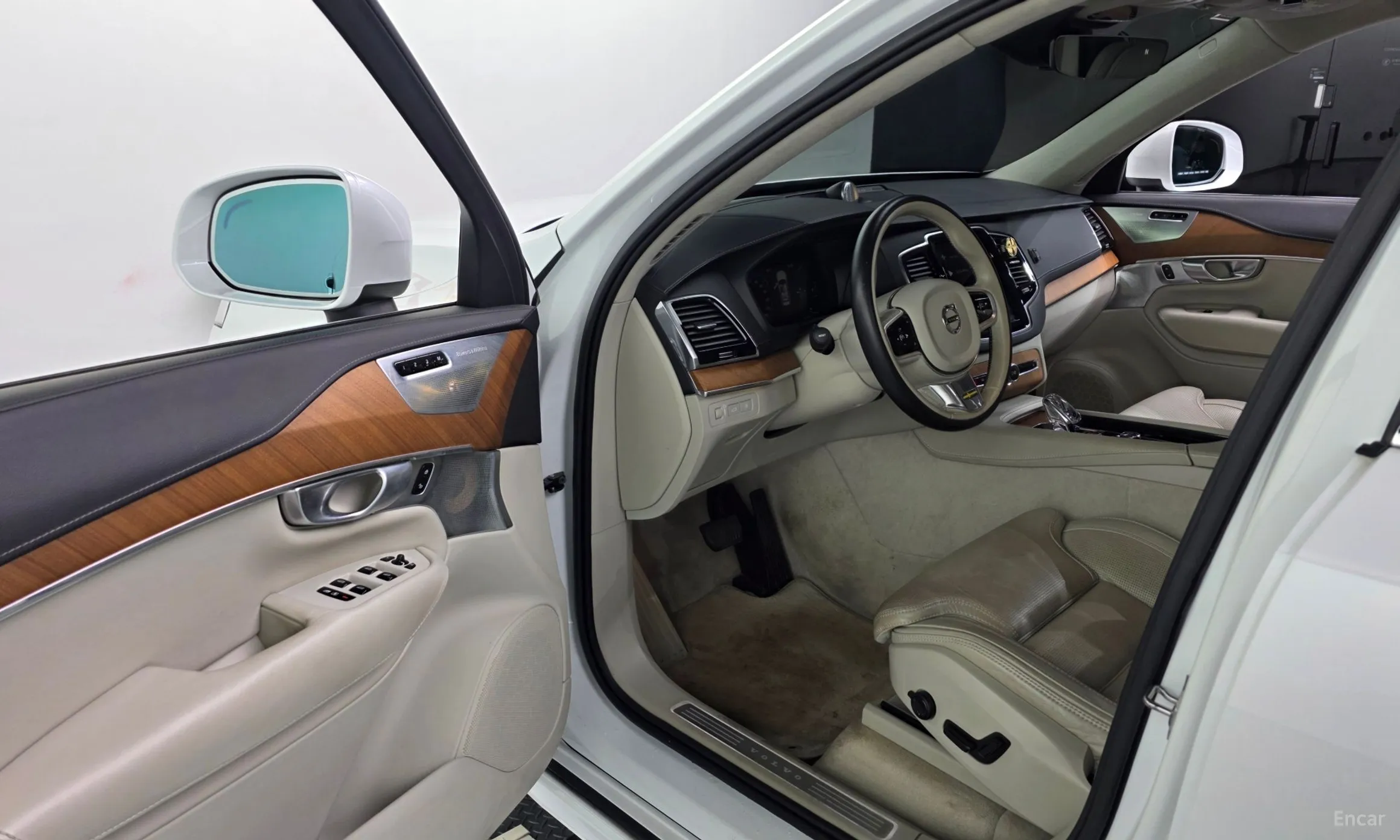 Volvo XC90 Gen 2 превью 10