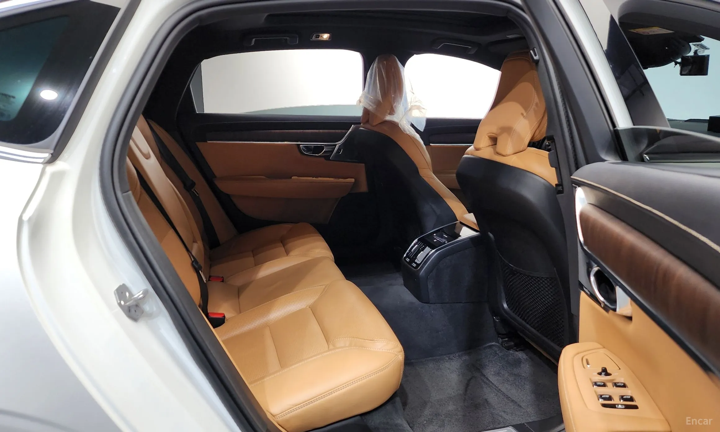 Volvo S90 превью 12