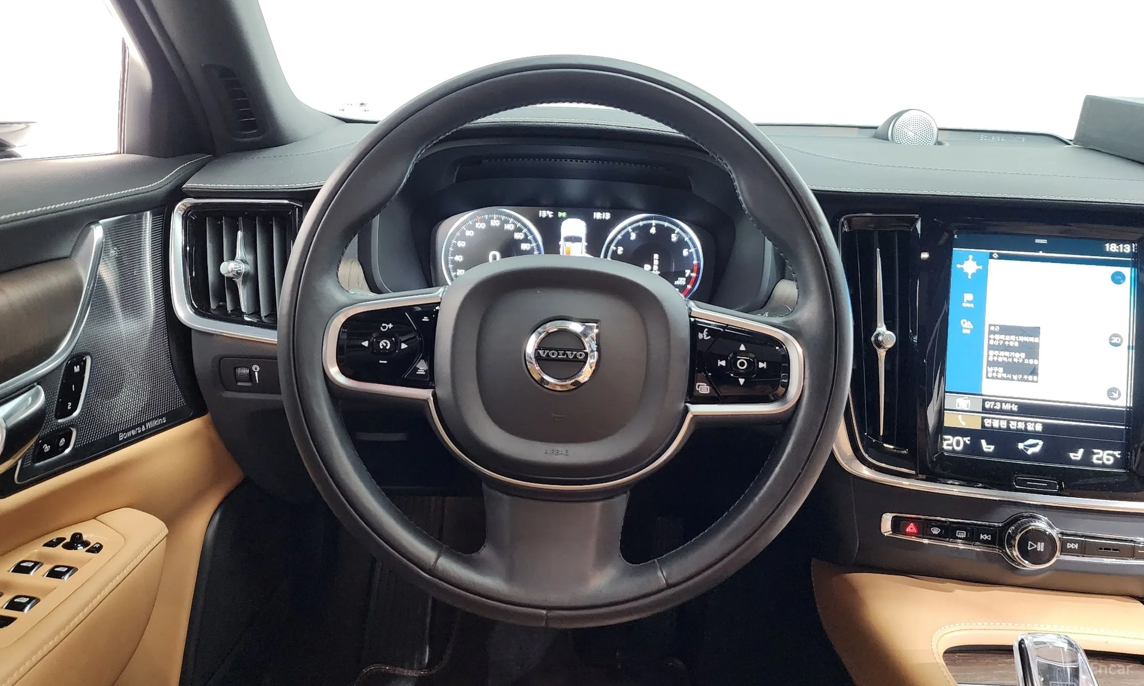Volvo S90 превью 13