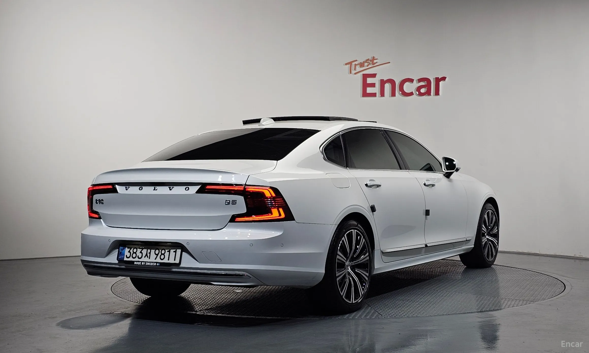 Volvo S90