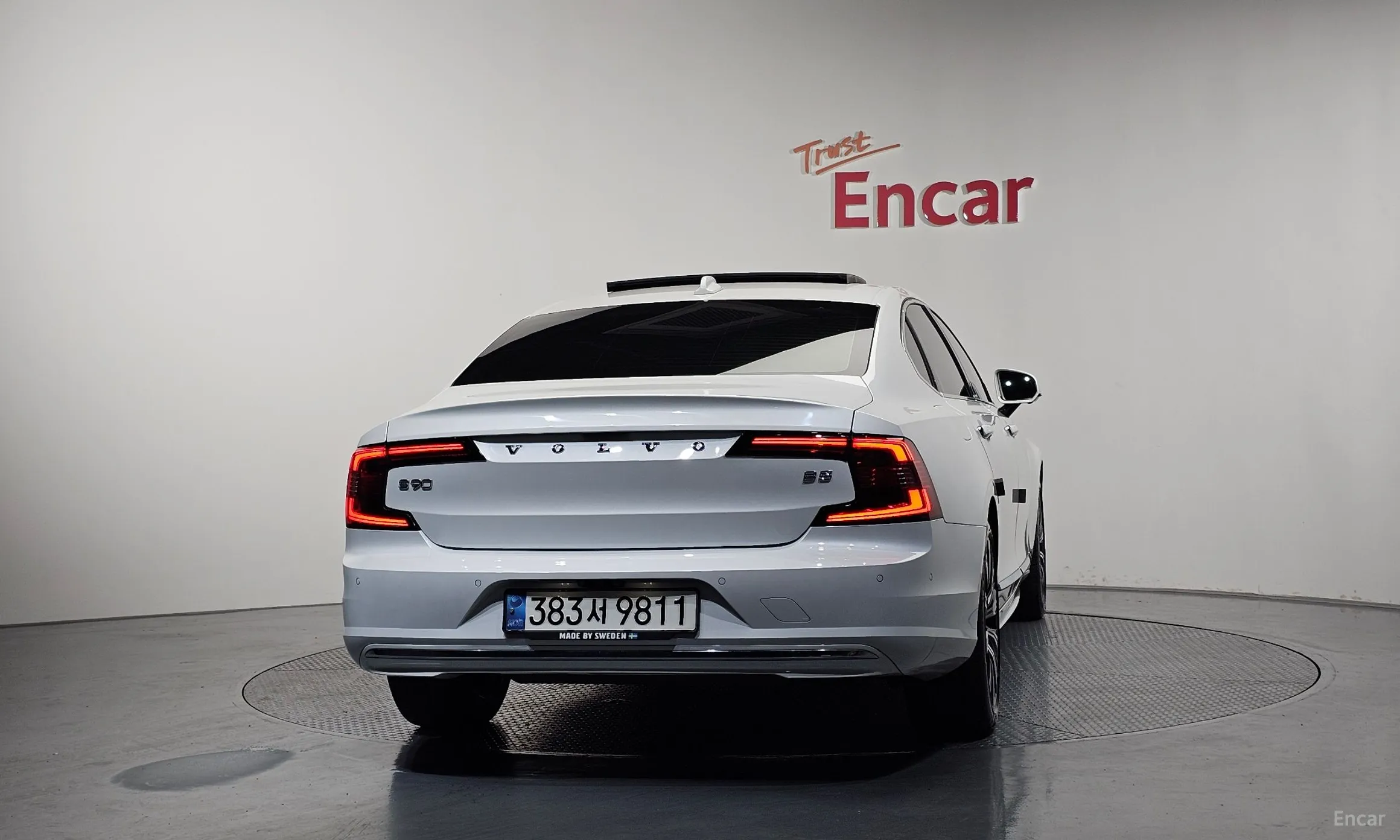 Volvo S90 превью 4