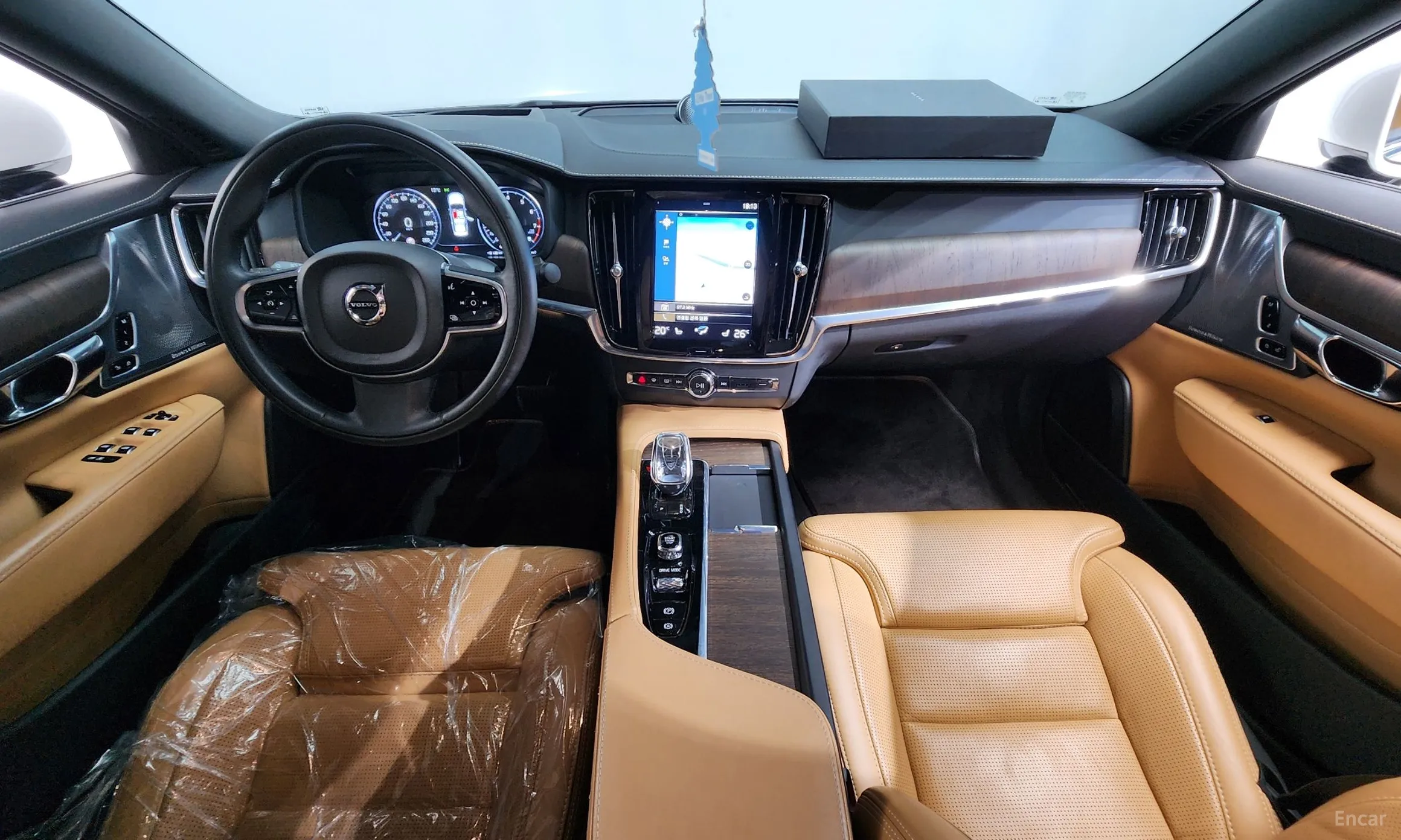Volvo S90 превью 7