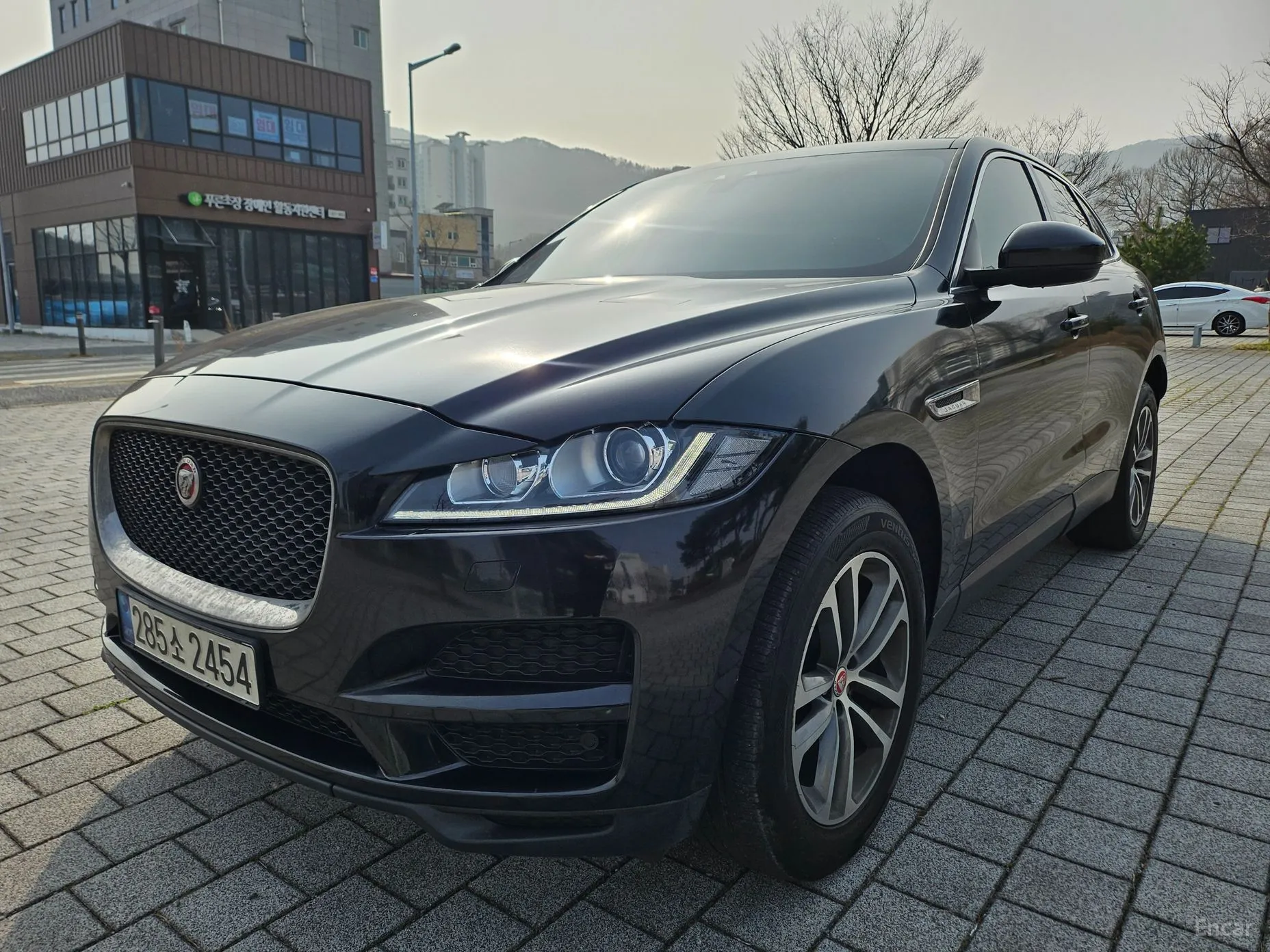 Jaguar F-PACE превью 2