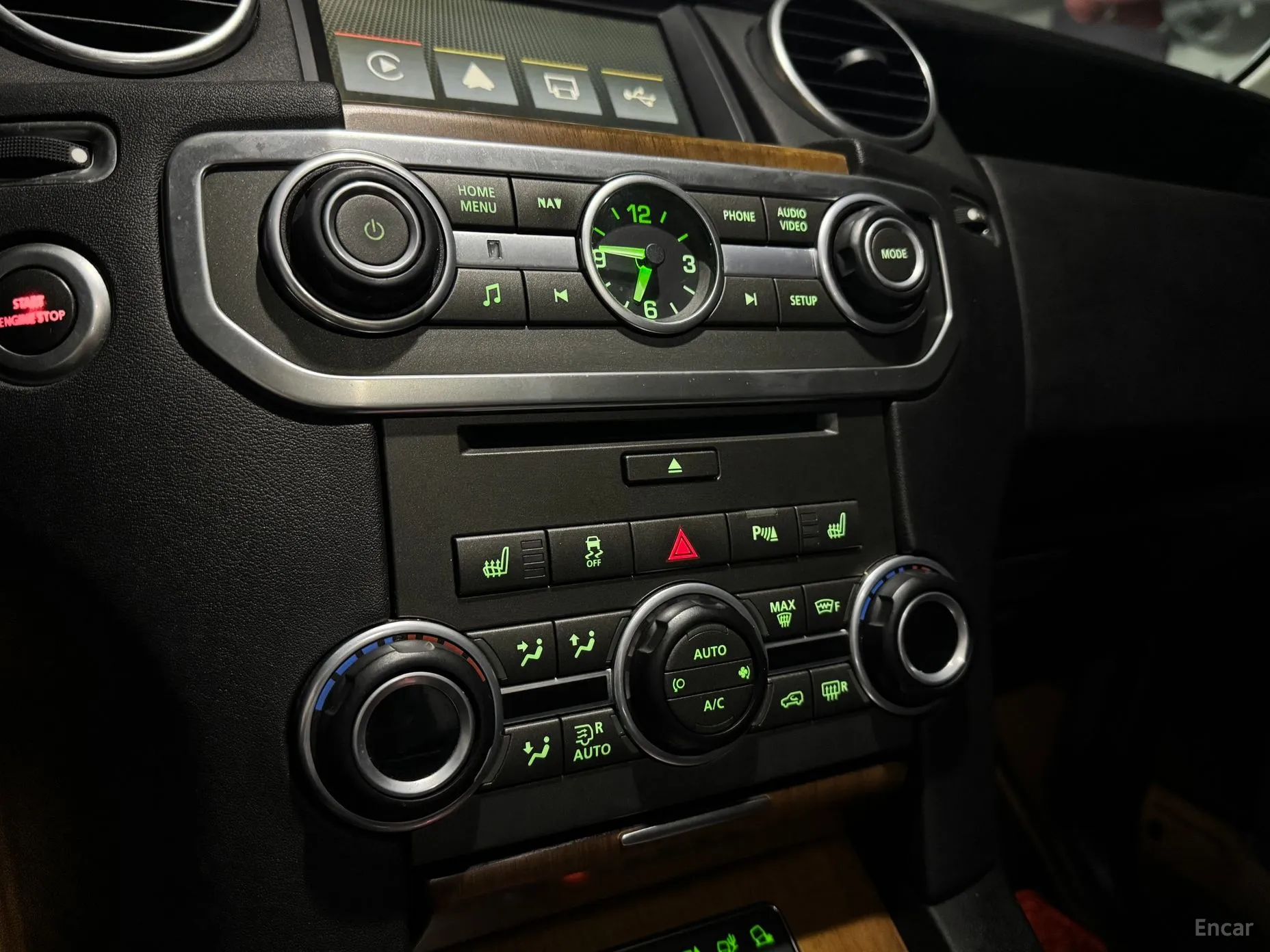 Land Rover Discovery 4 превью 16