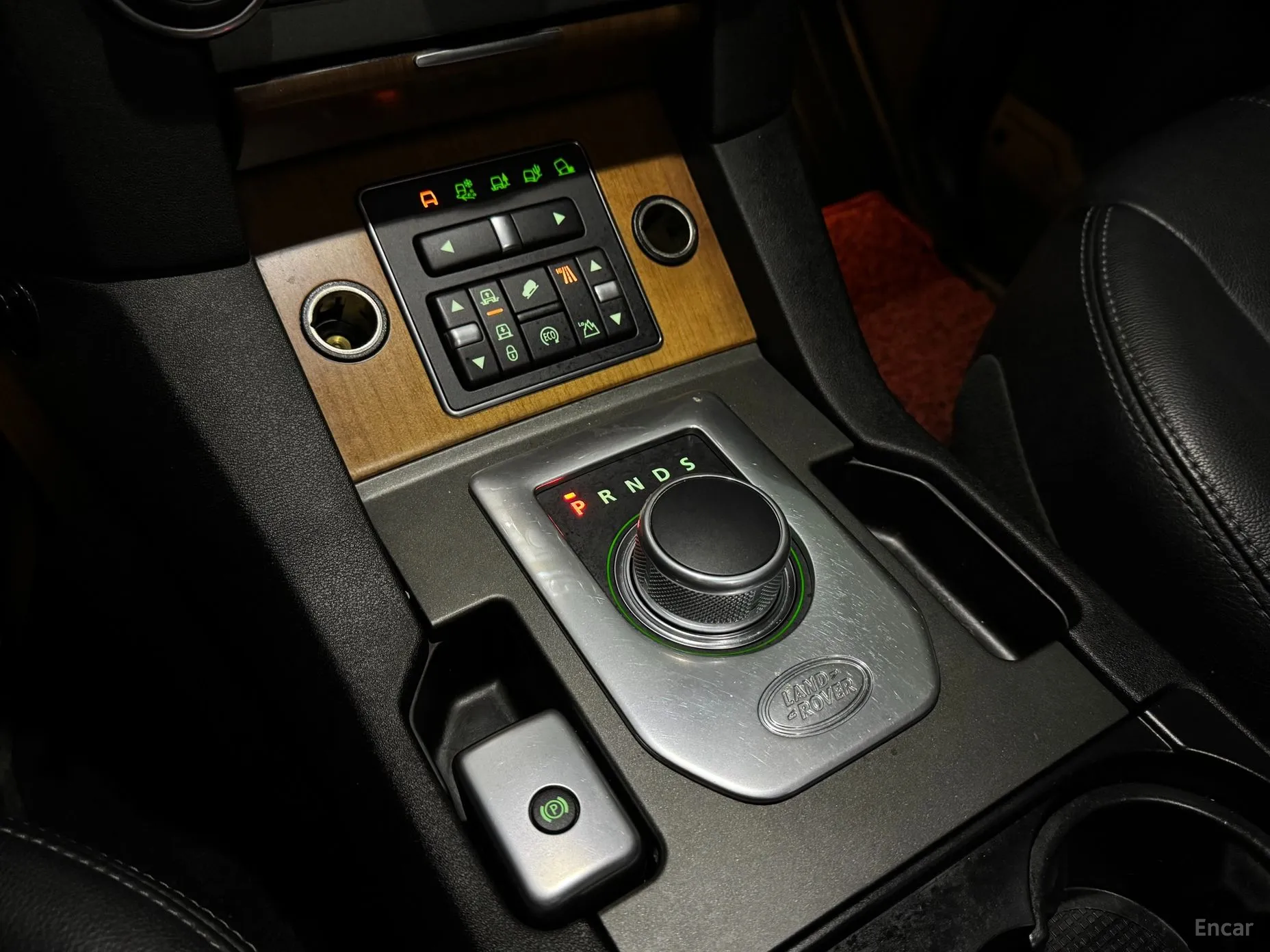 Land Rover Discovery 4 превью 17