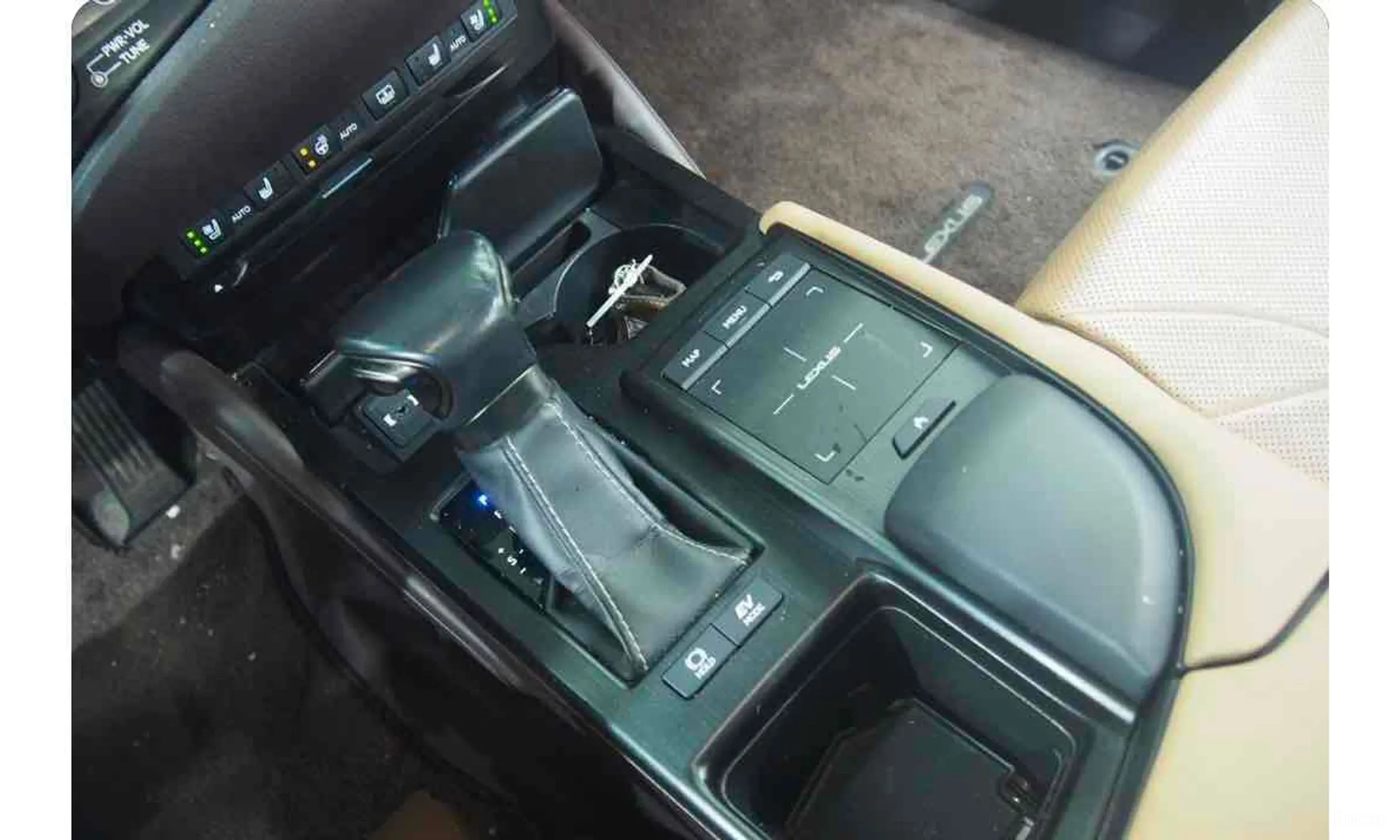 Lexus ES300h 7th Generation превью 8