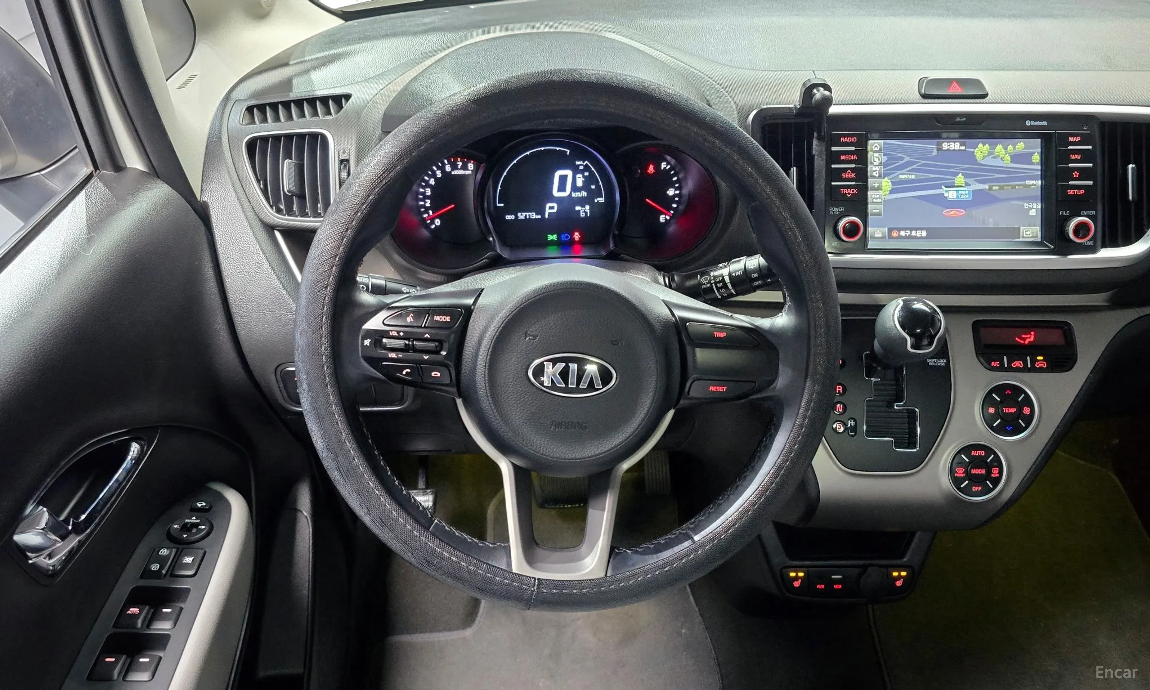 Kia Ray превью 13
