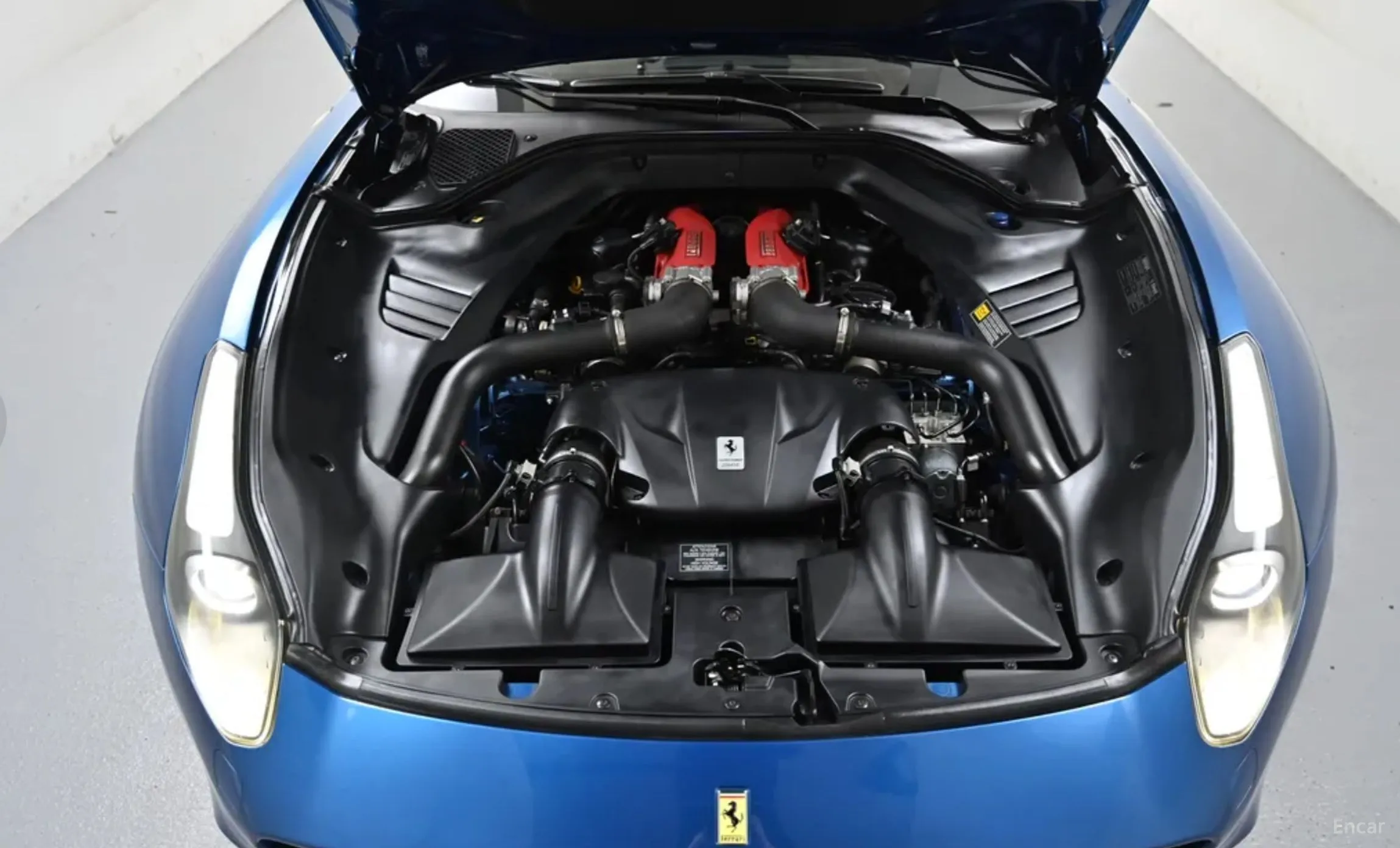 Ferrari California превью 10