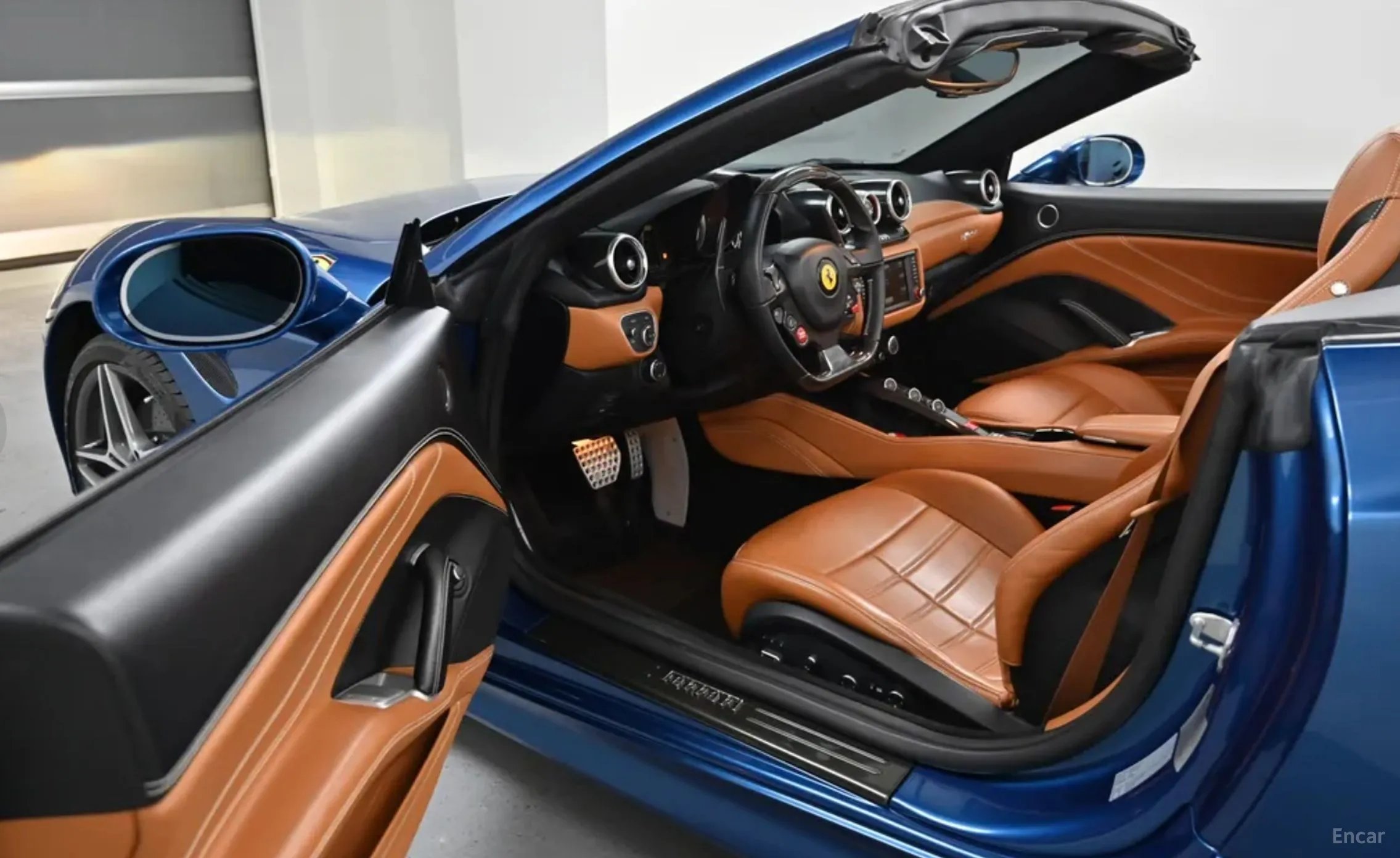 Ferrari California превью 17