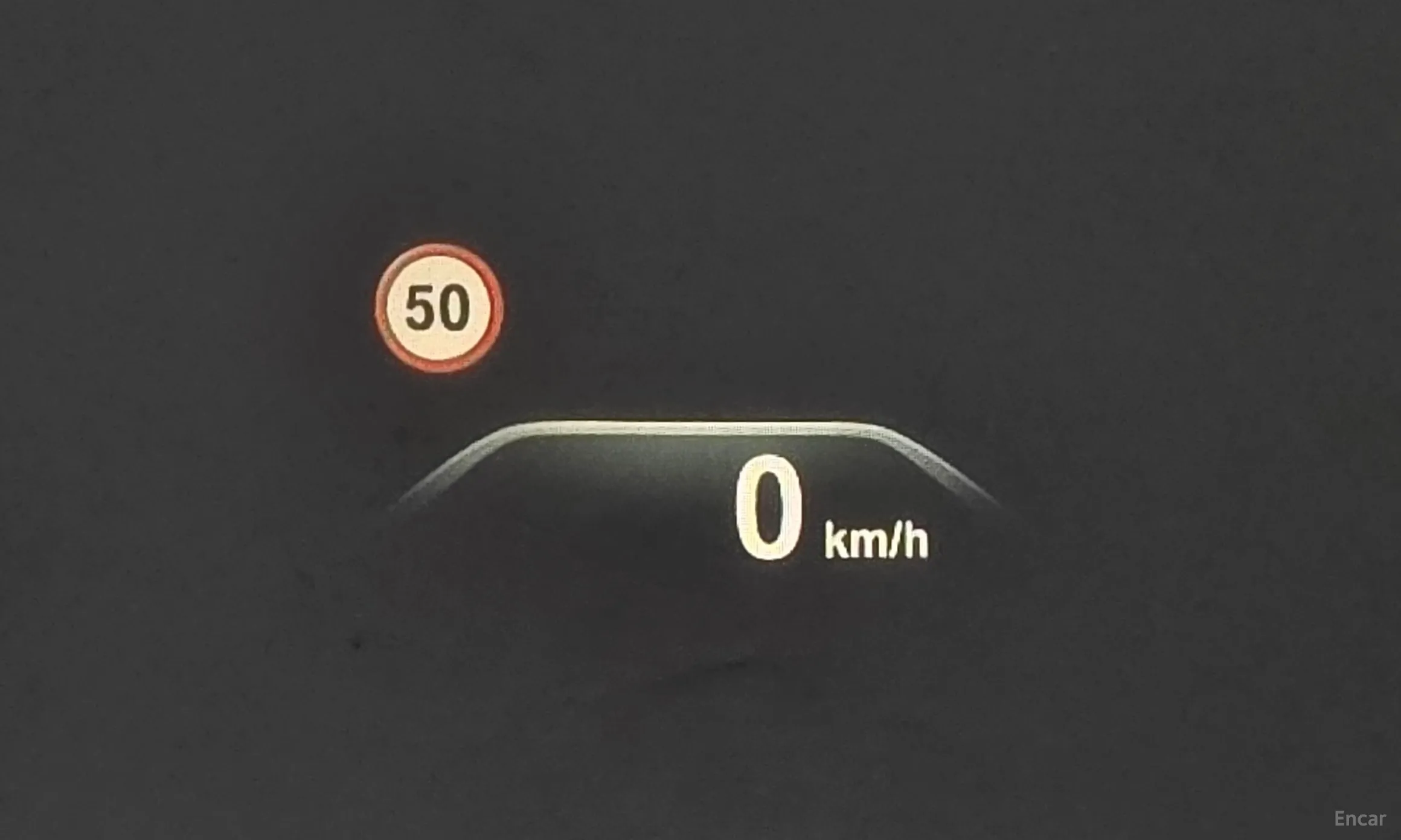 BMW 7 Series (G11) превью 19