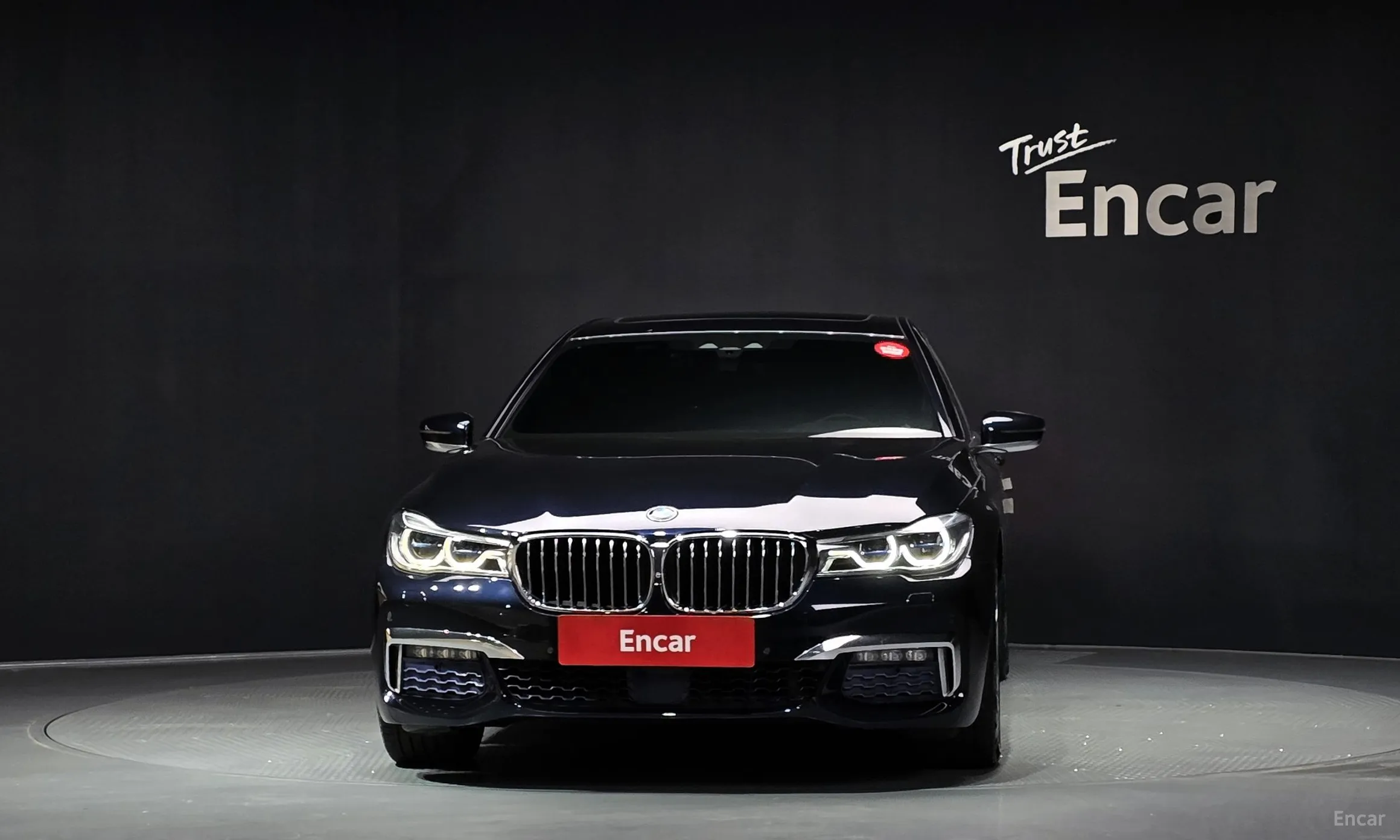 BMW 7 Series (G11) превью 3