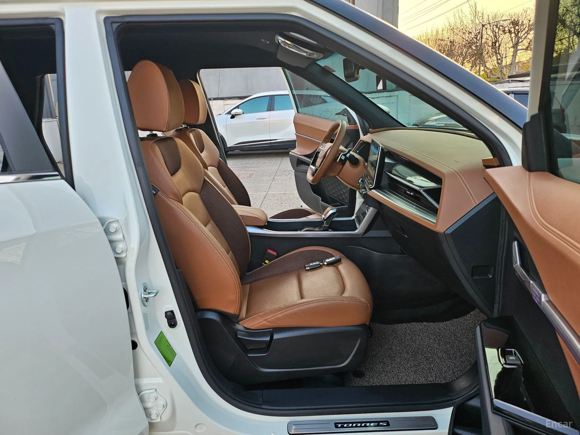 KG Mobility (SsangYong) Torres превью 5