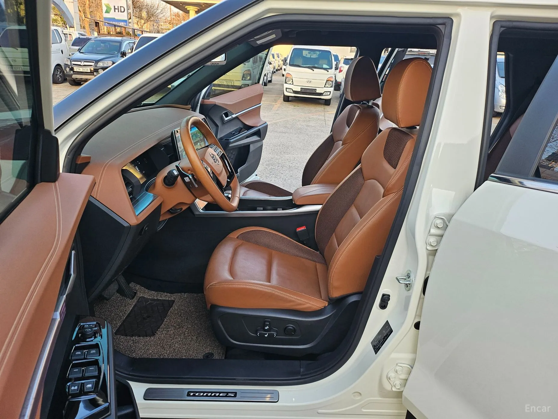 KG Mobility (SsangYong) Torres превью 6