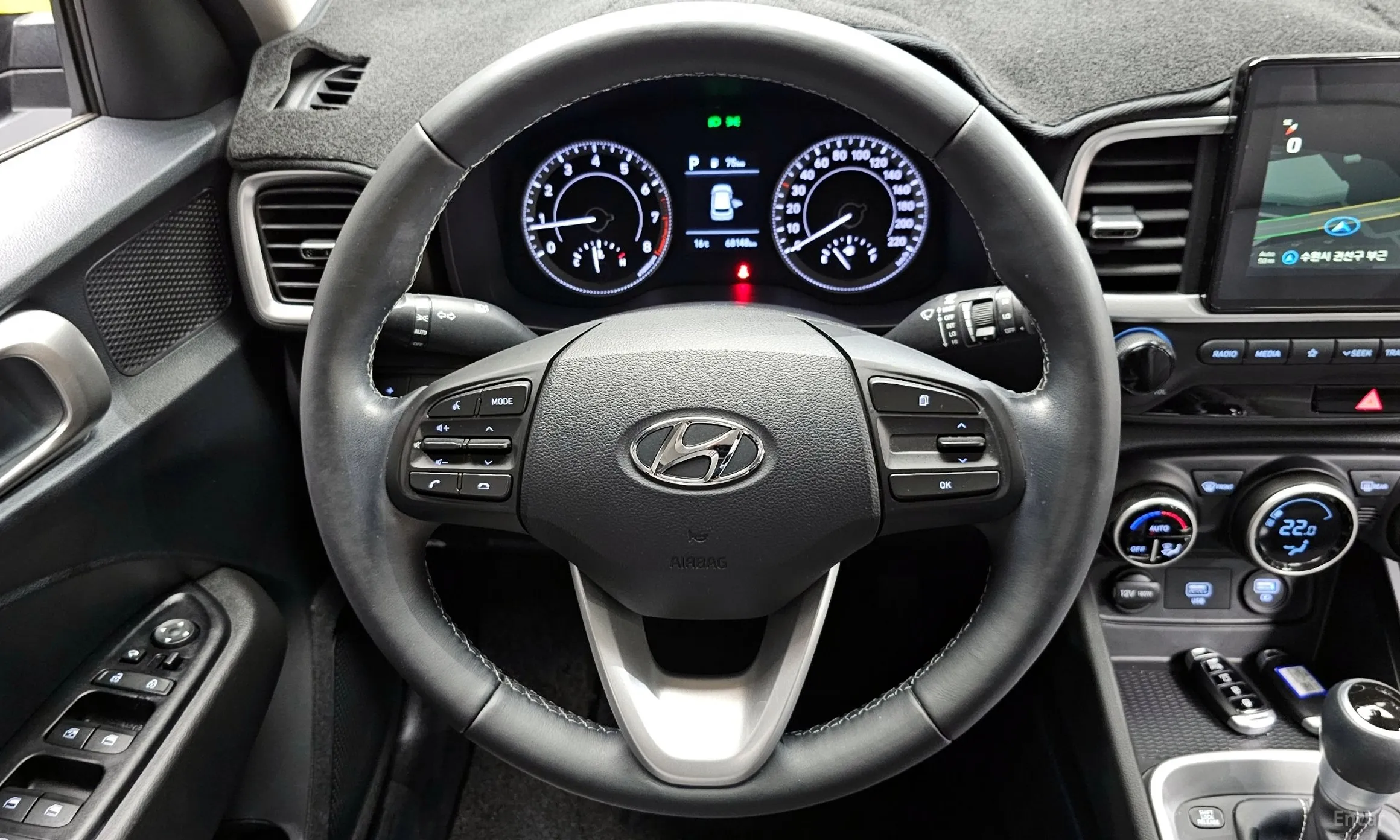 Hyundai Venue превью 13