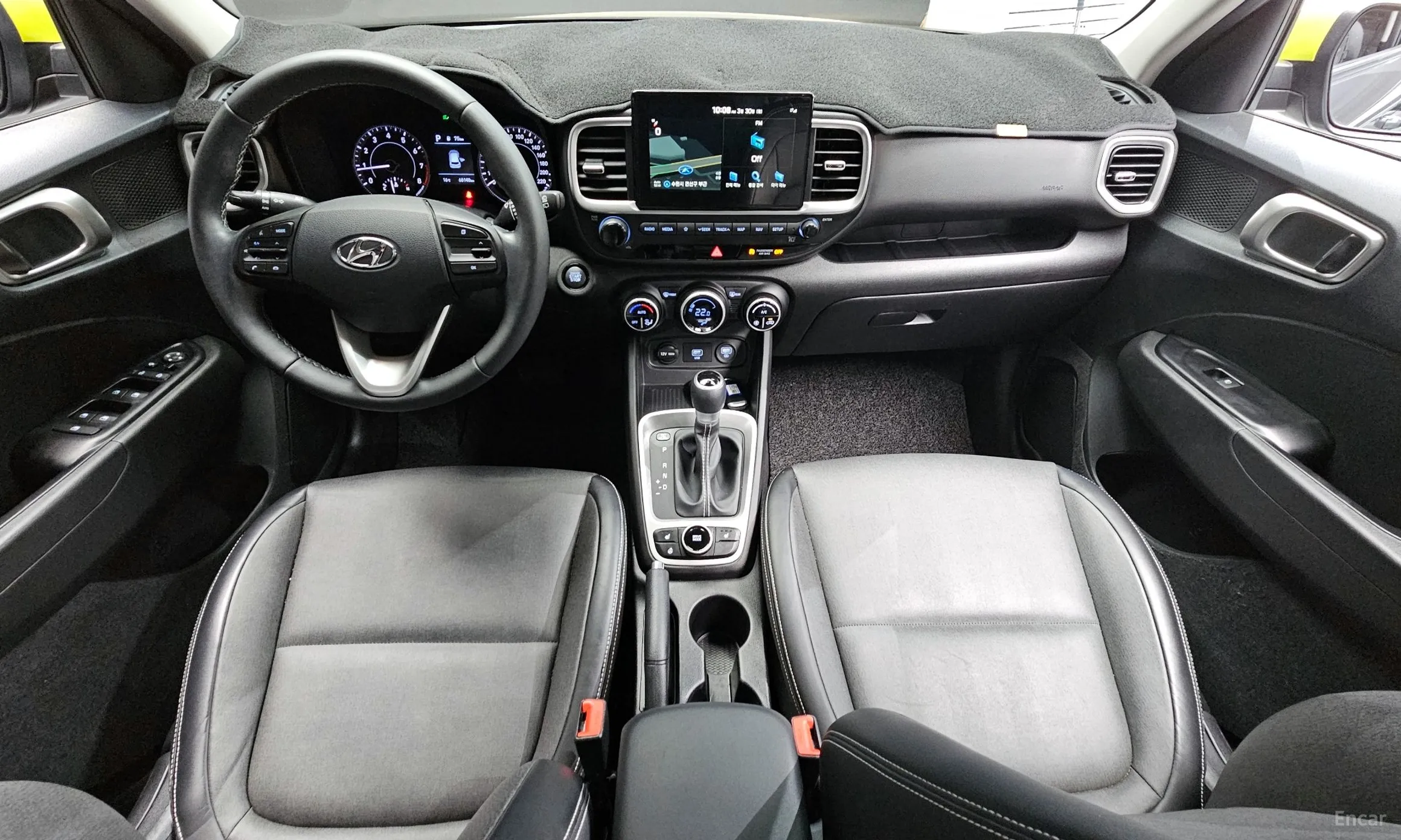 Hyundai Venue превью 7