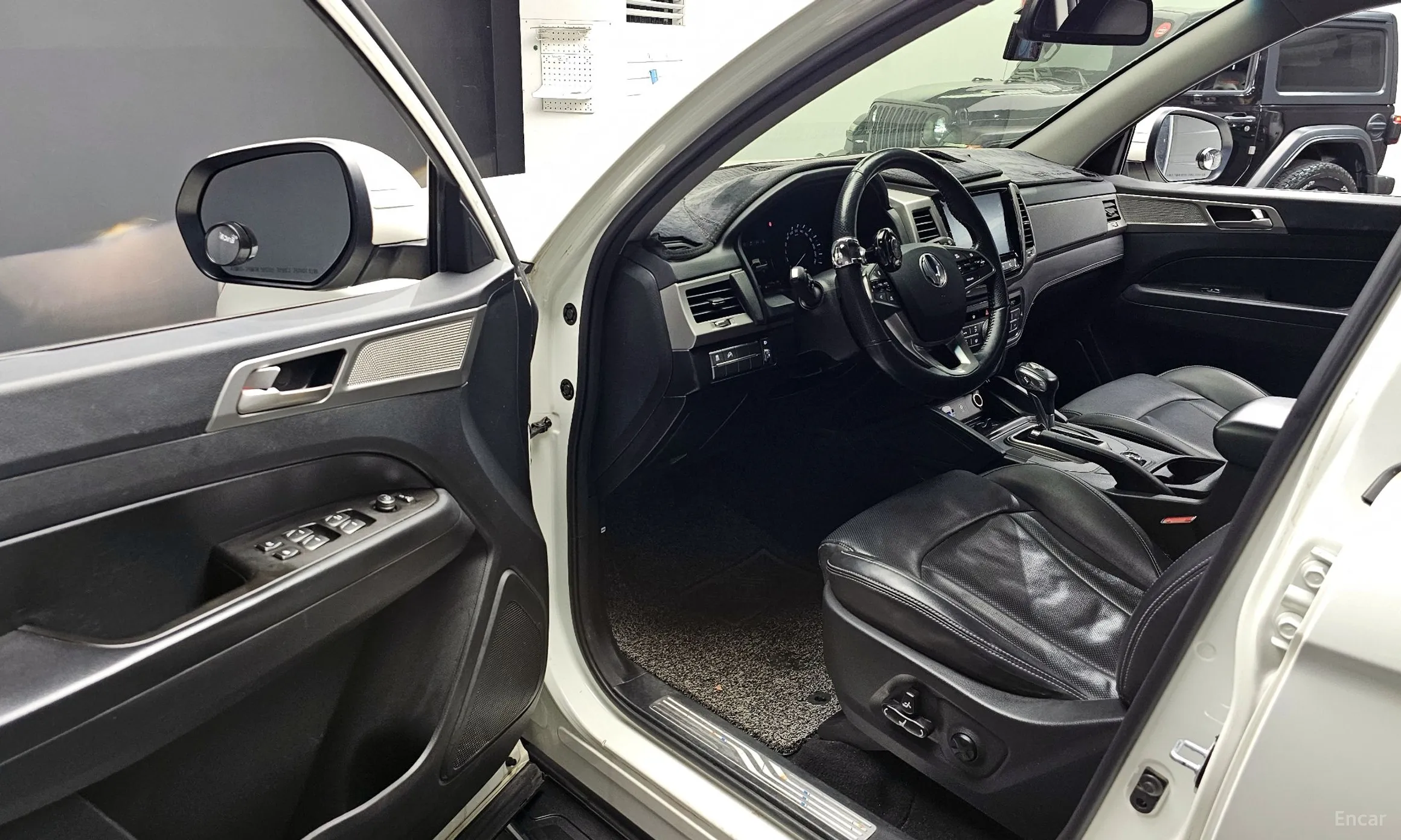 KG Mobility (SsangYong) Rexton Sports превью 10