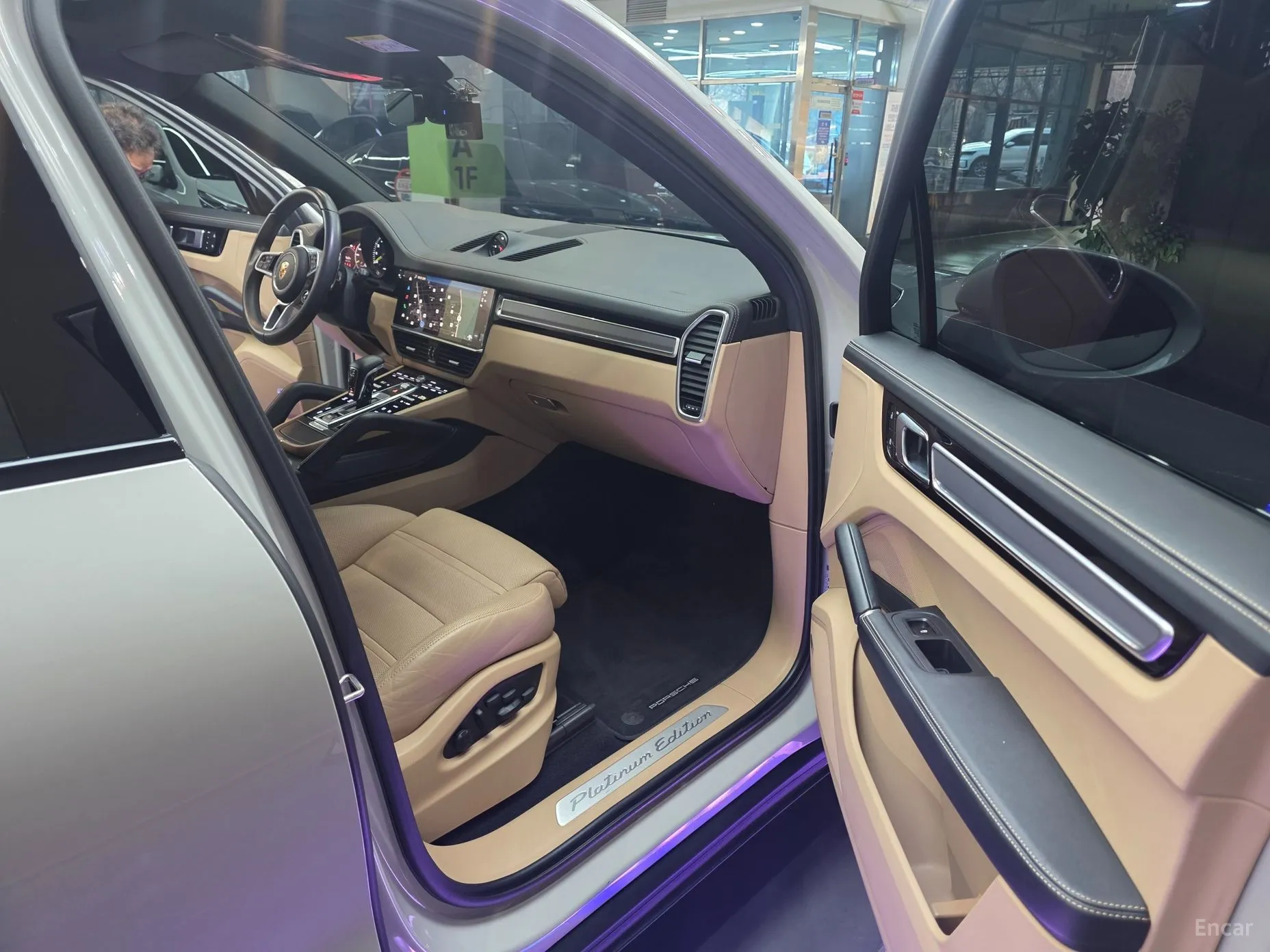 Porsche Cayenne (PO536) превью 12