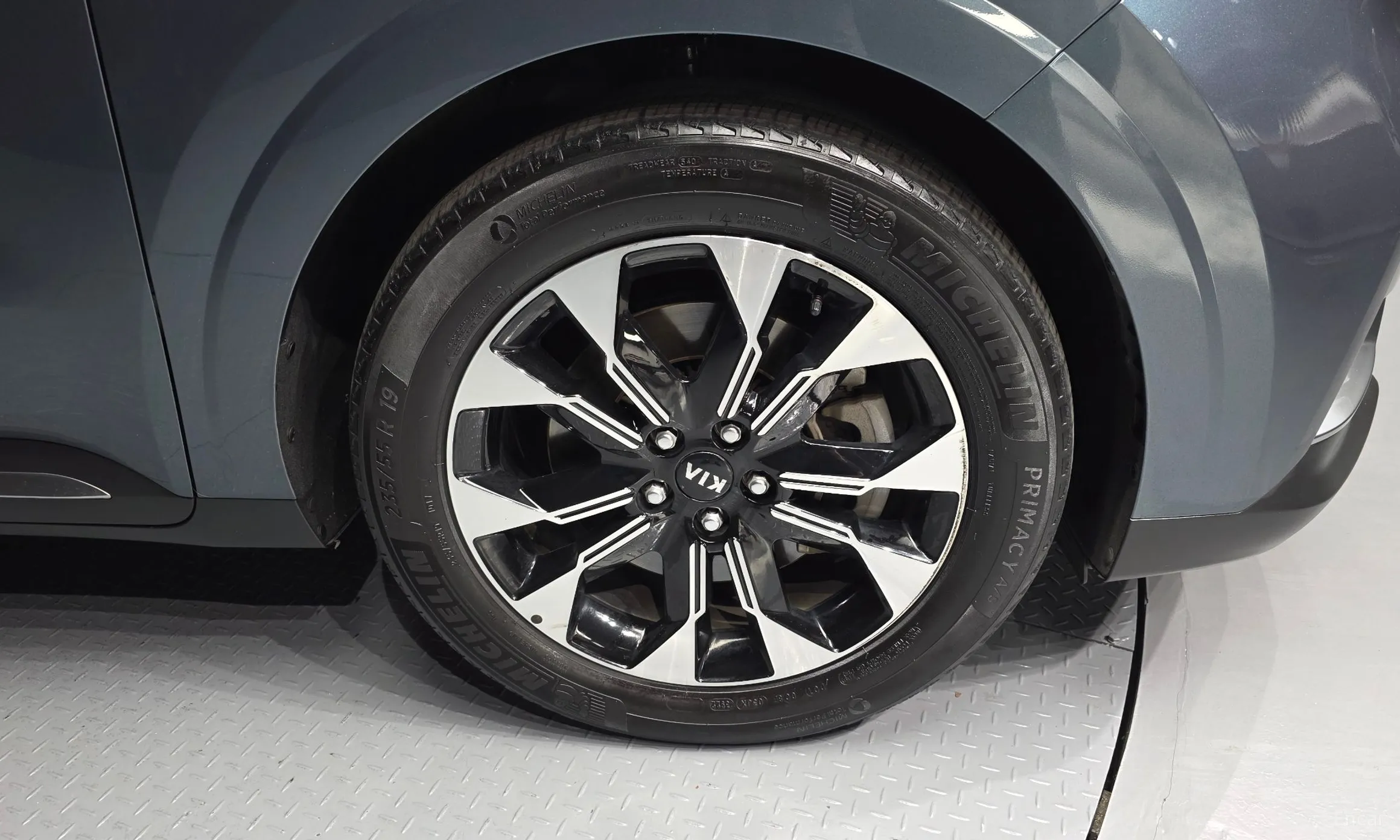 Kia Carnival Gen 4 превью 5