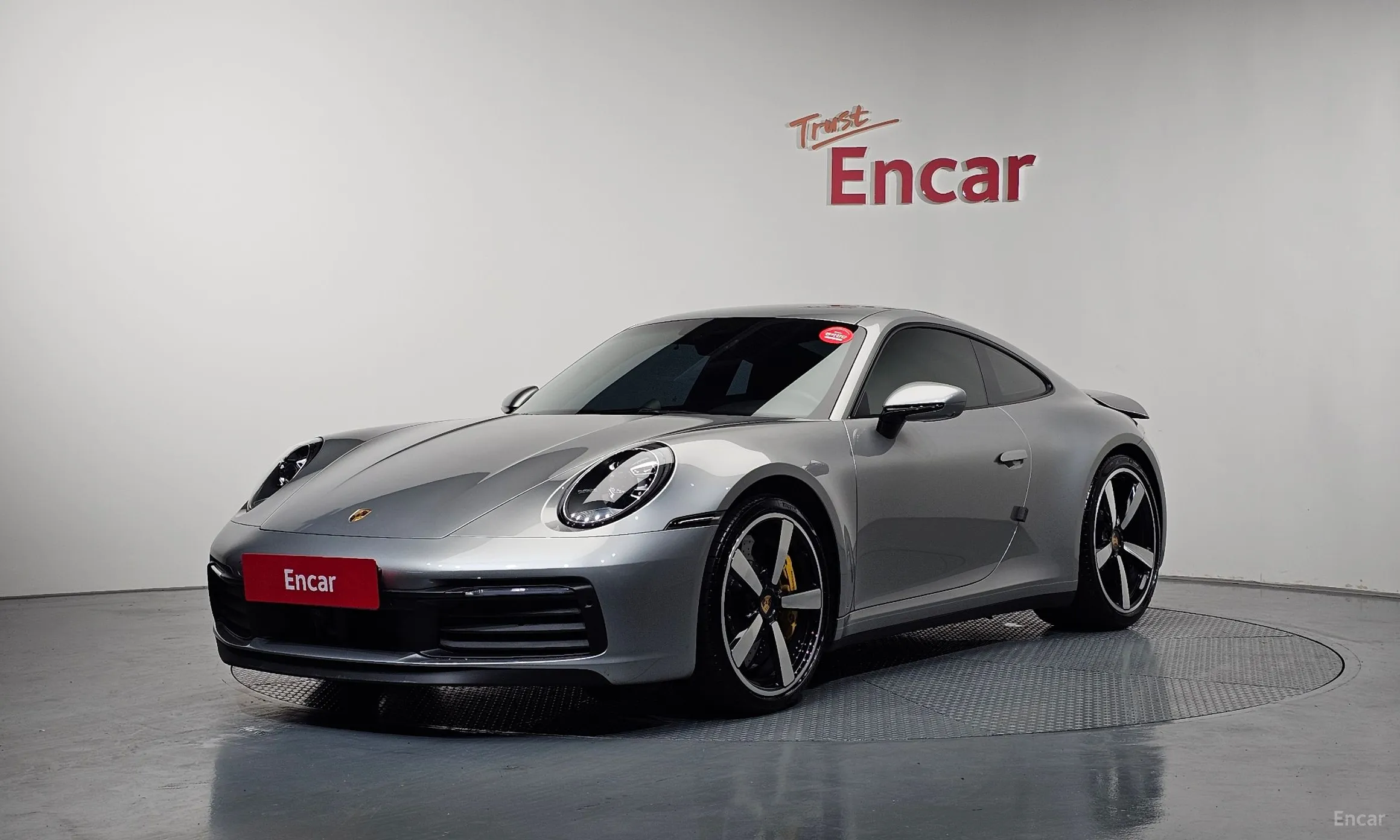 911 (992)