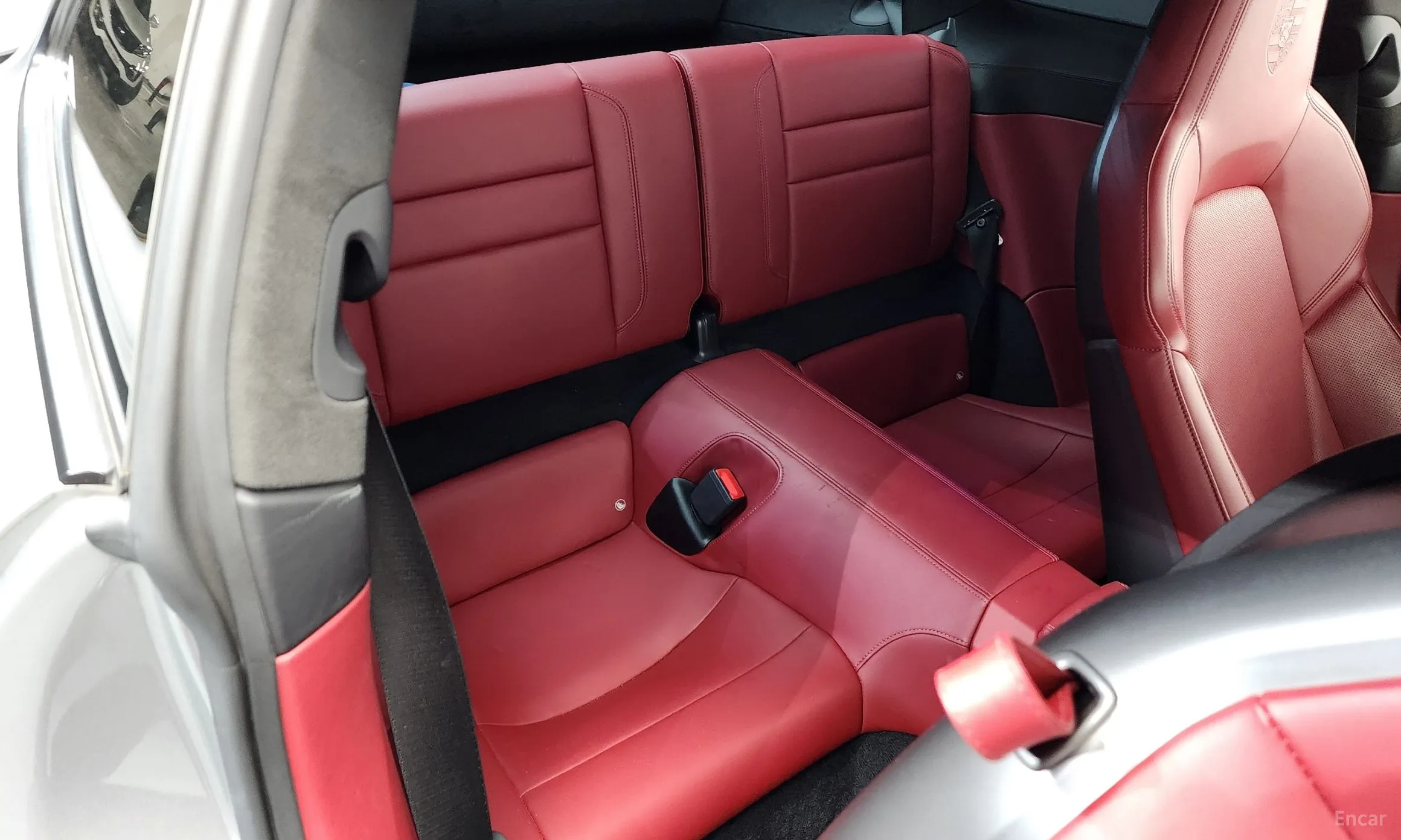 Porsche 911 (992) превью 12