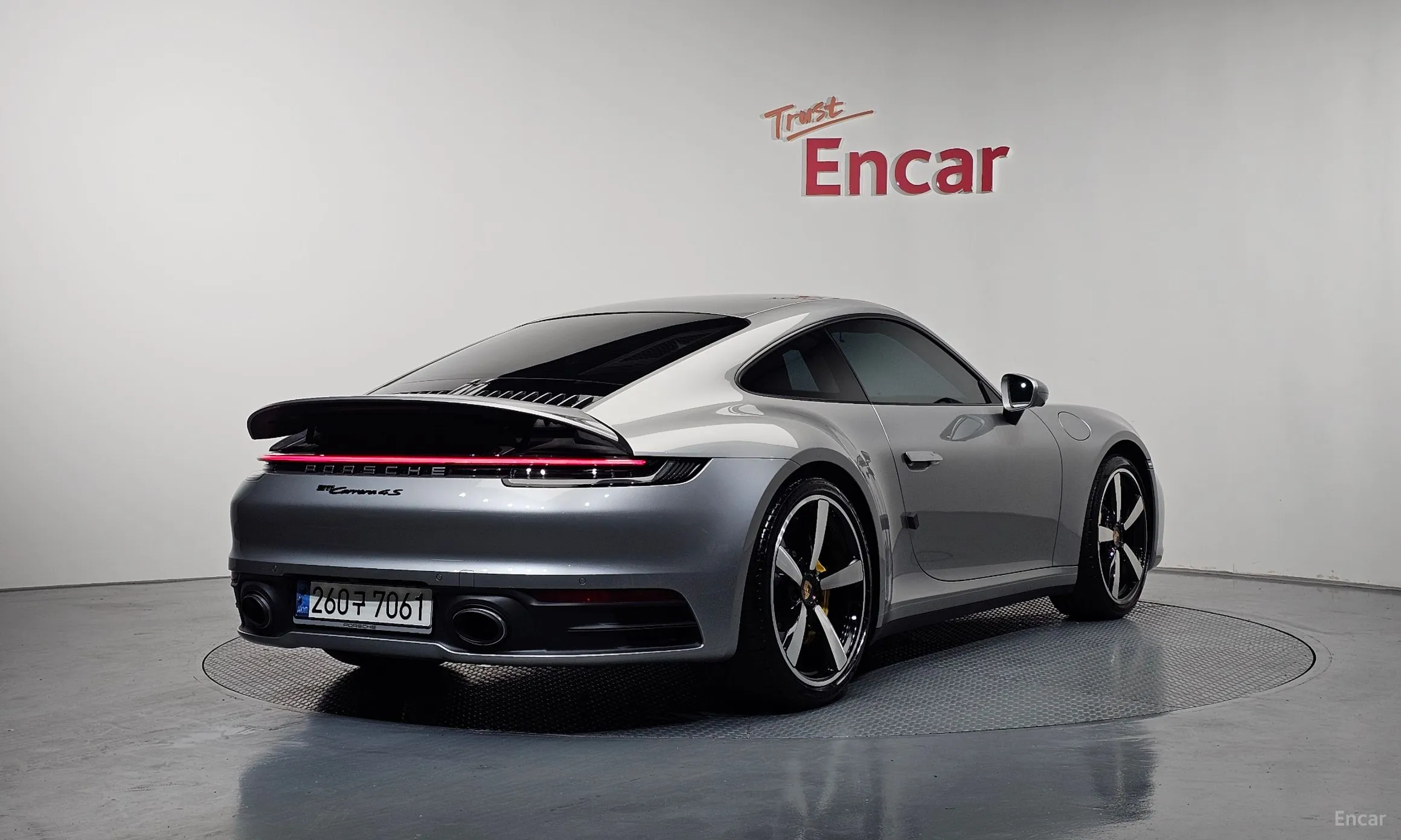 Porsche 911 (992) превью 2