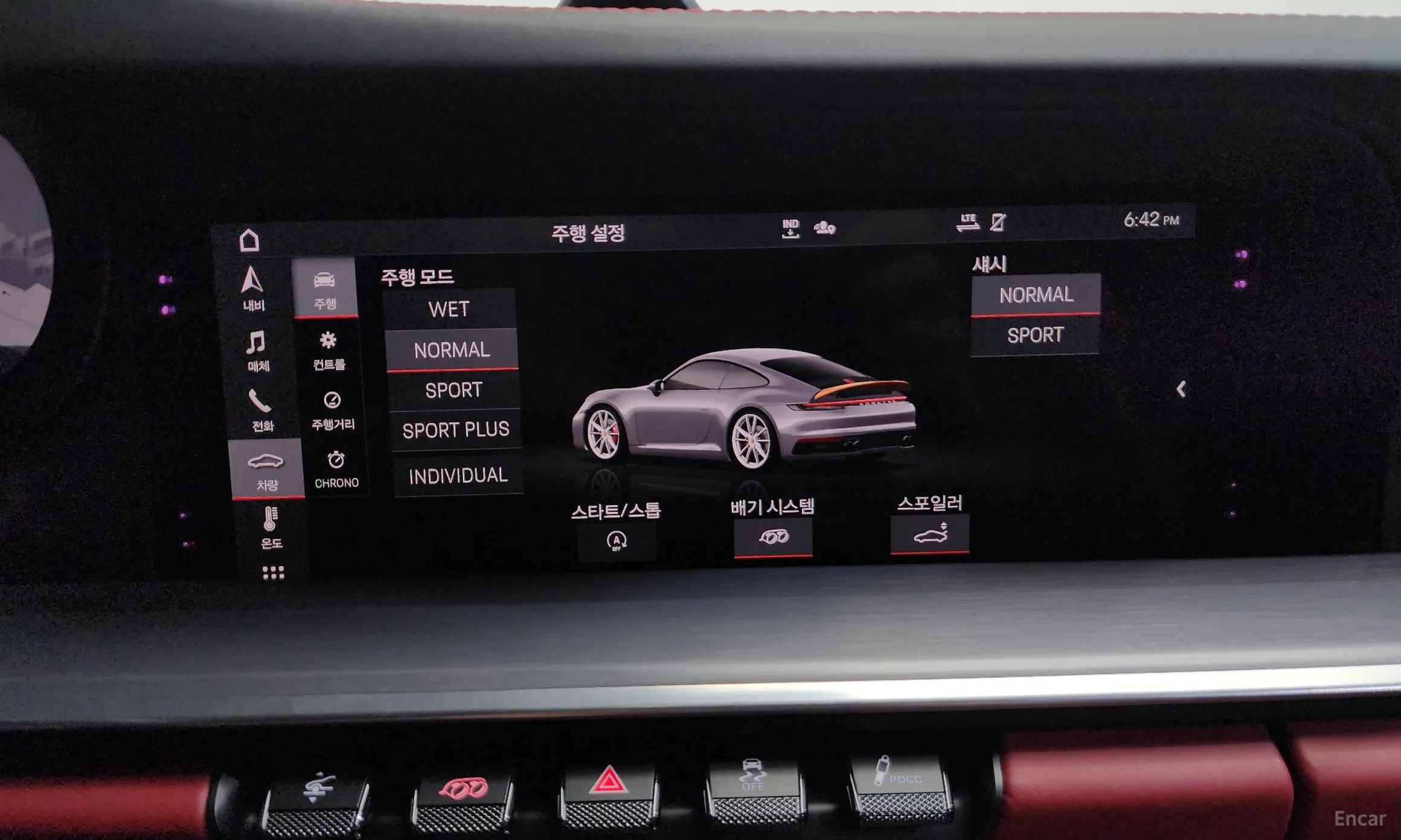 Porsche 911 (992) превью 18