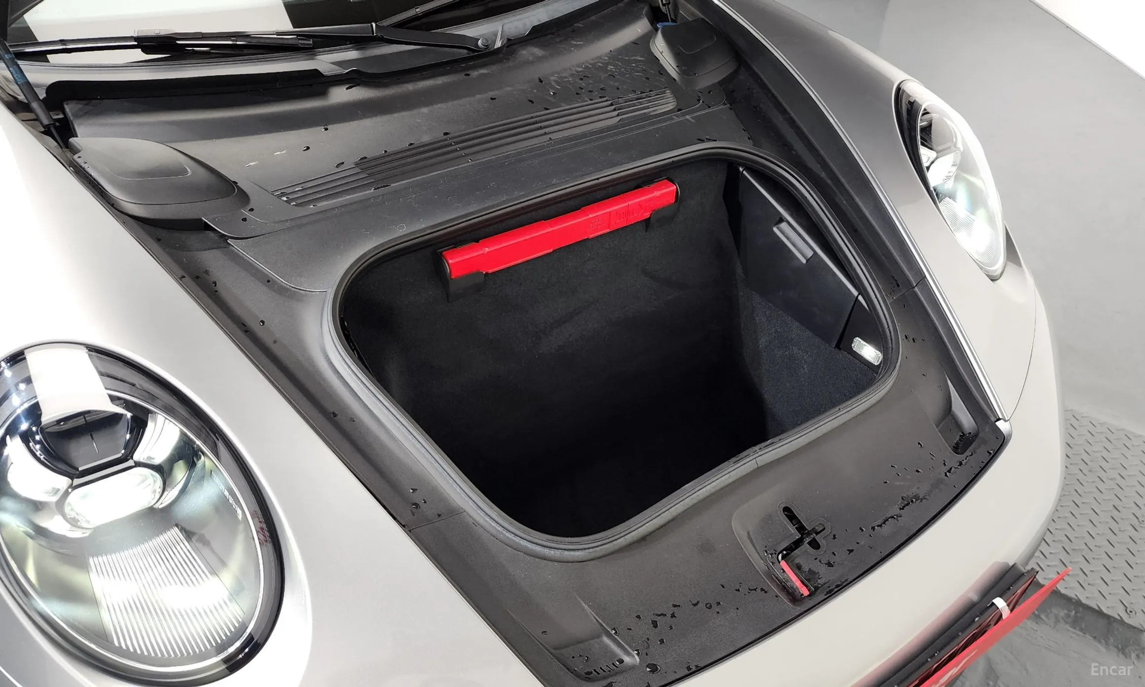 Porsche 911 (992) превью 6