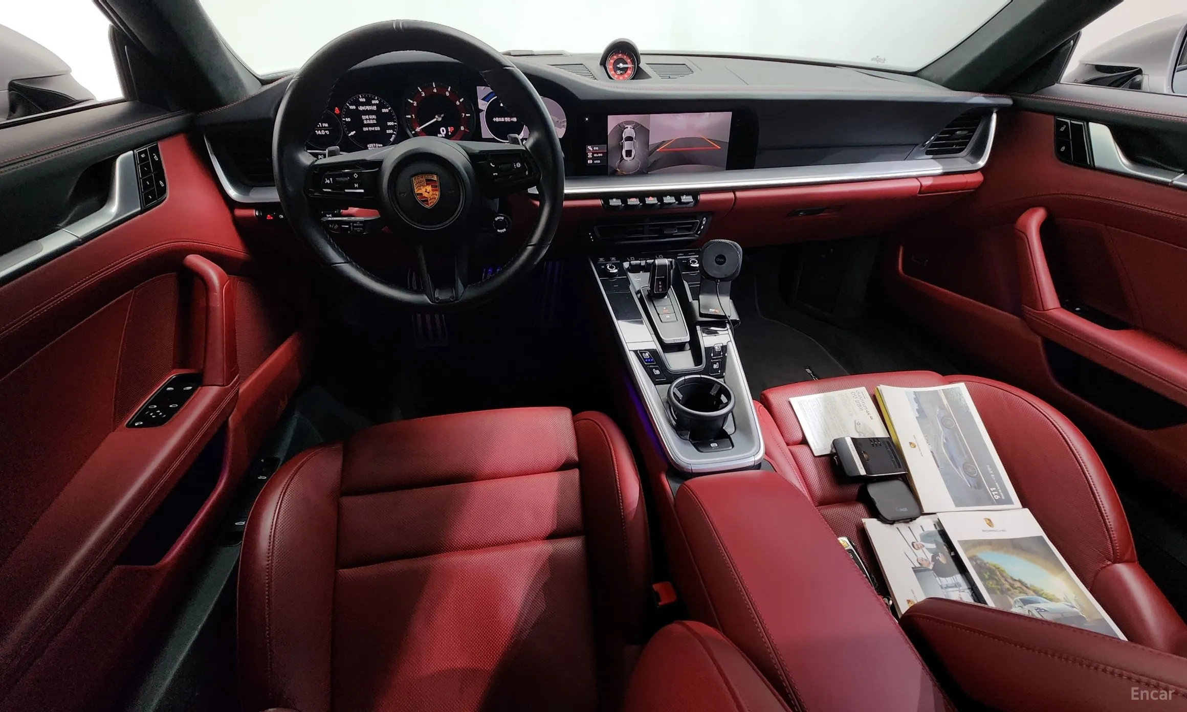 Porsche 911 (992) превью 7