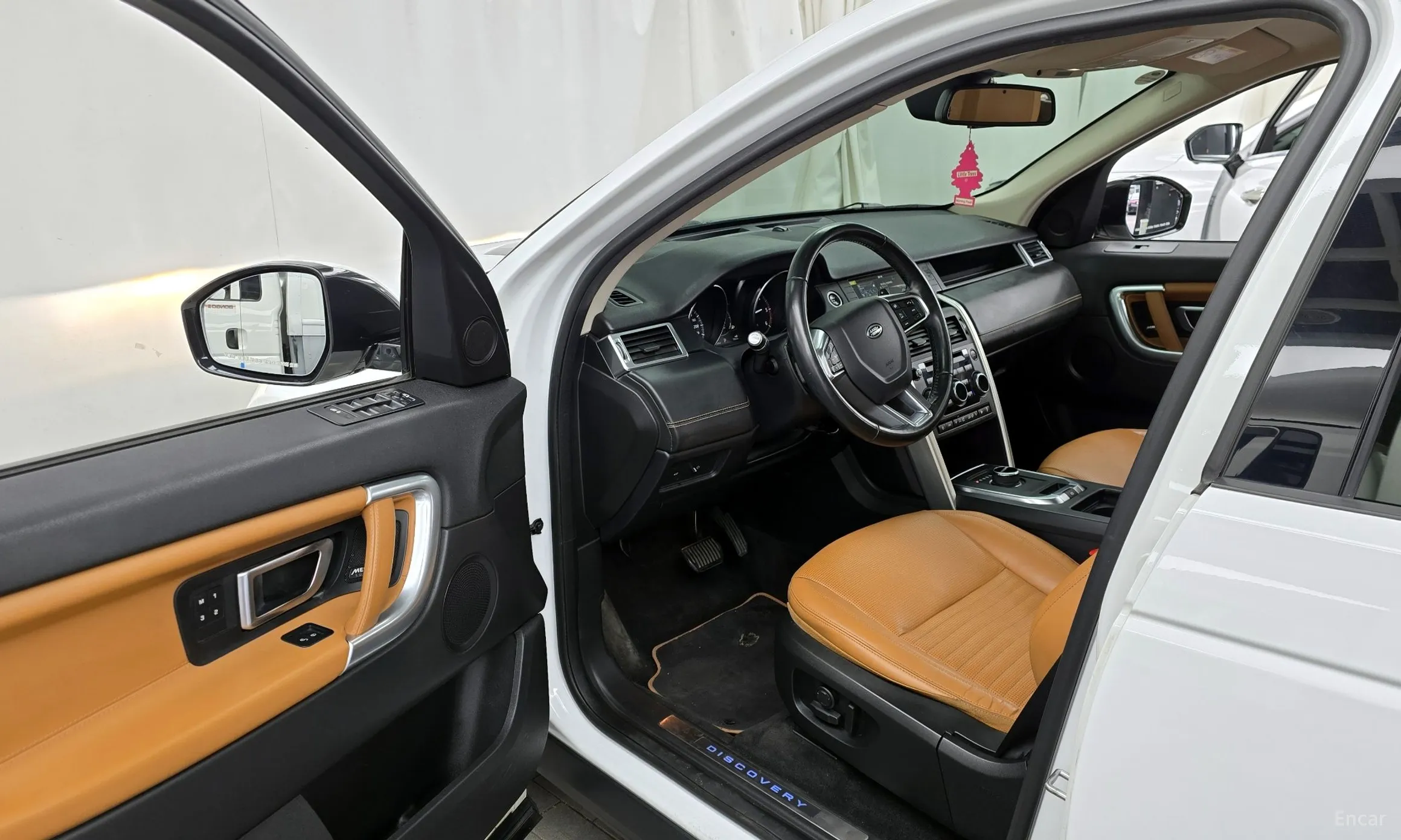 Land Rover Discovery Sports превью 10