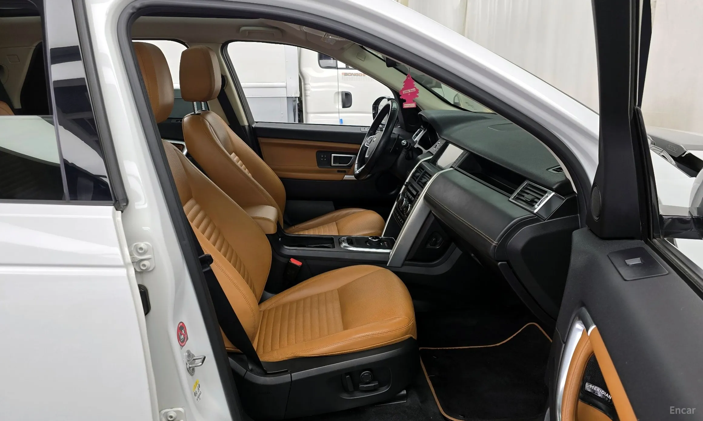 Land Rover Discovery Sports превью 11