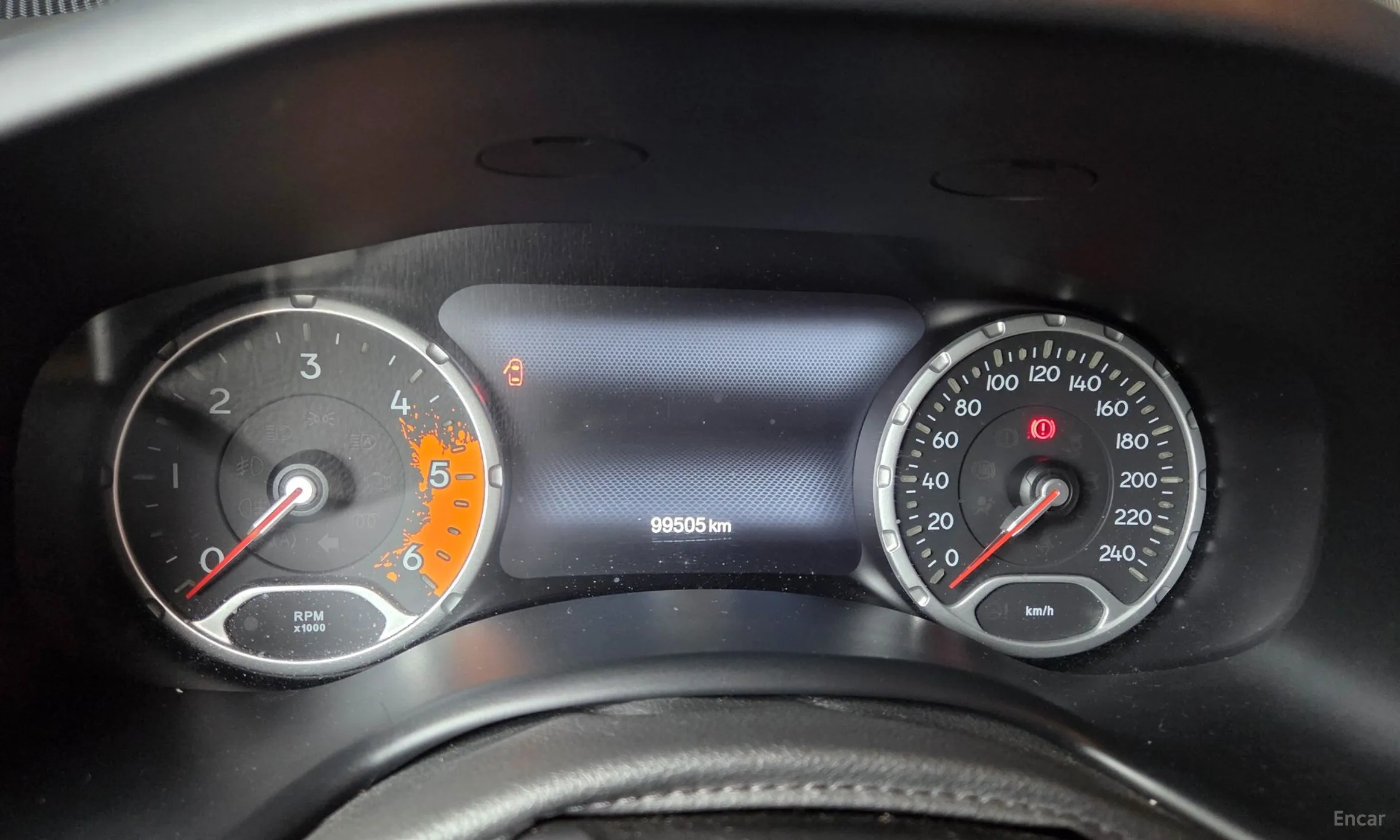 Jeep Renegade превью 20