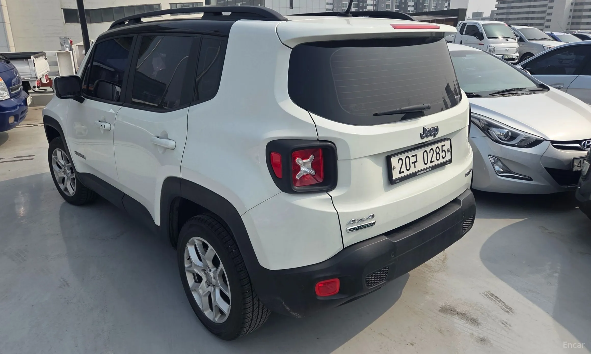 Jeep Renegade превью 5